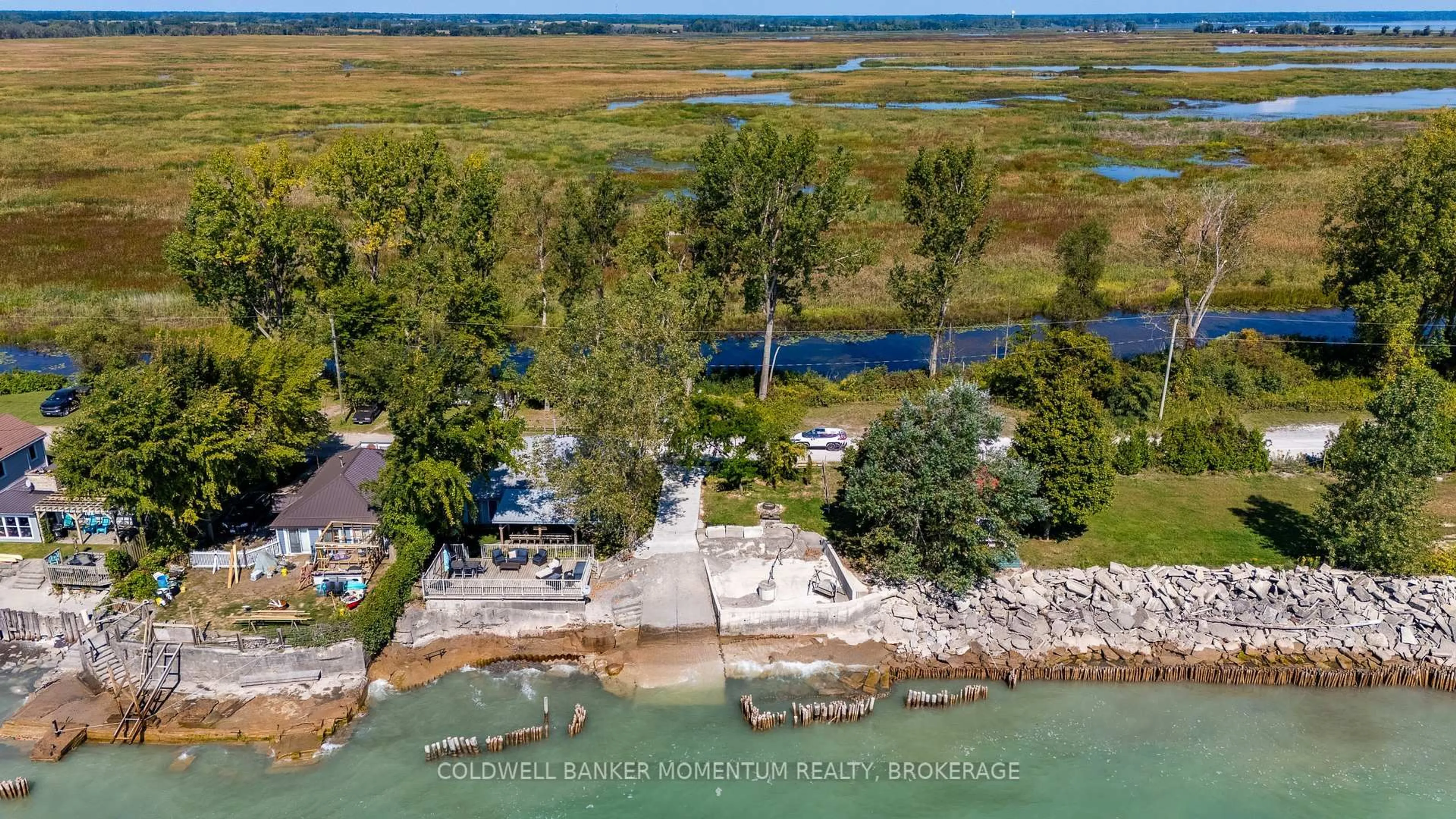 A pic from outside/outdoor area/front of a property/back of a property/a pic from drone, water/lake/river/ocean view for 205 Hastings Dr, Norfolk Ontario N0E 1M0