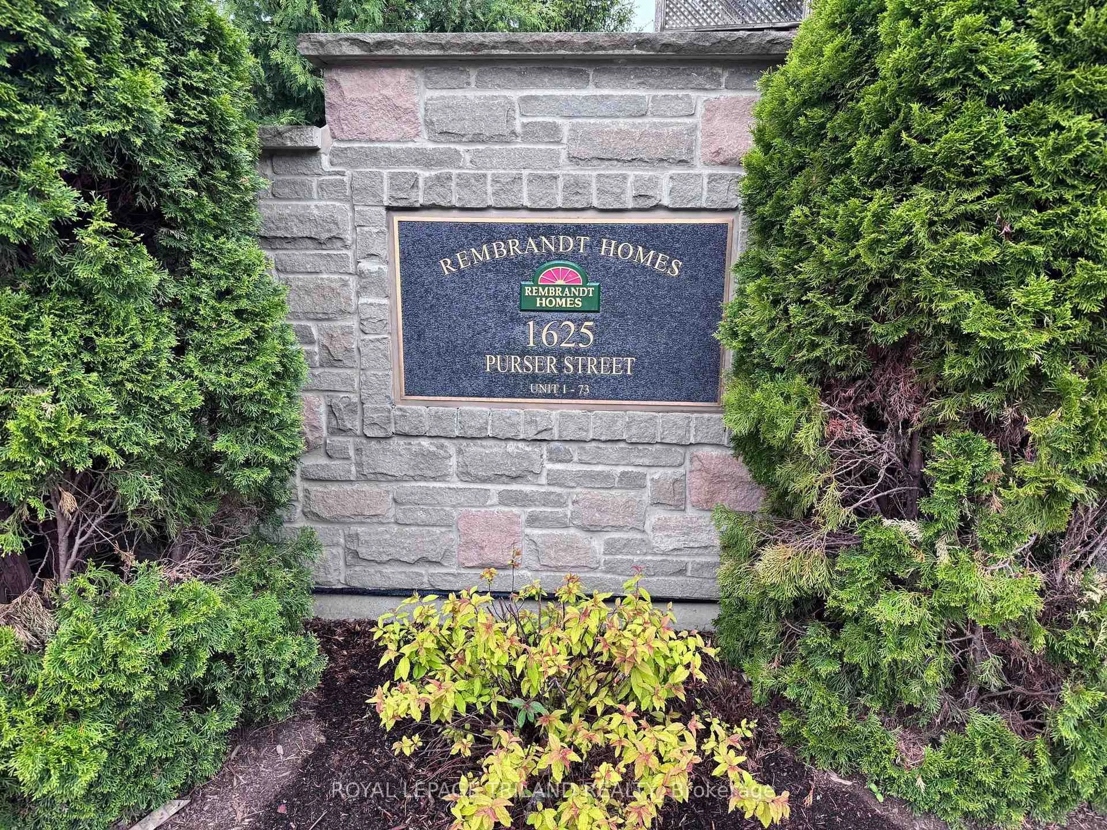 Indoor entryway for 1625 Purser St #9, London East Ontario N5V 0A7