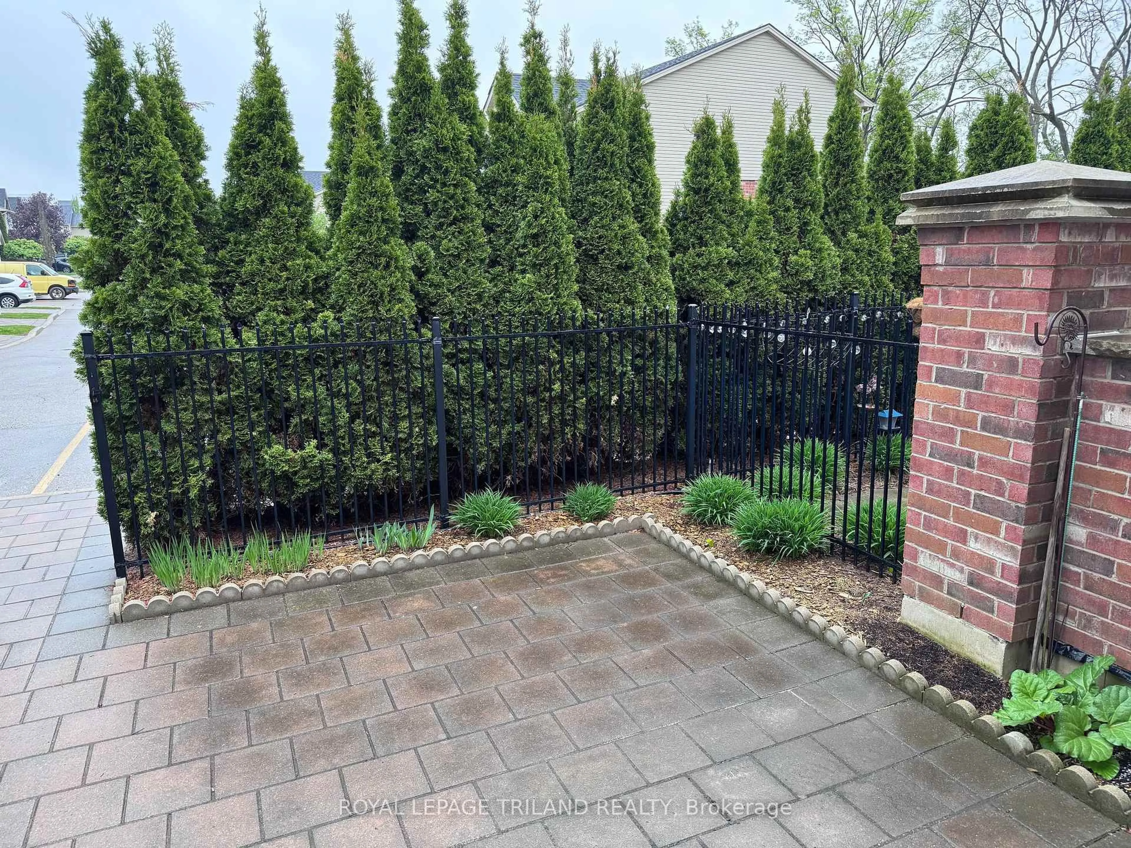 Patio, street for 1625 Purser St #9, London East Ontario N5V 0A7