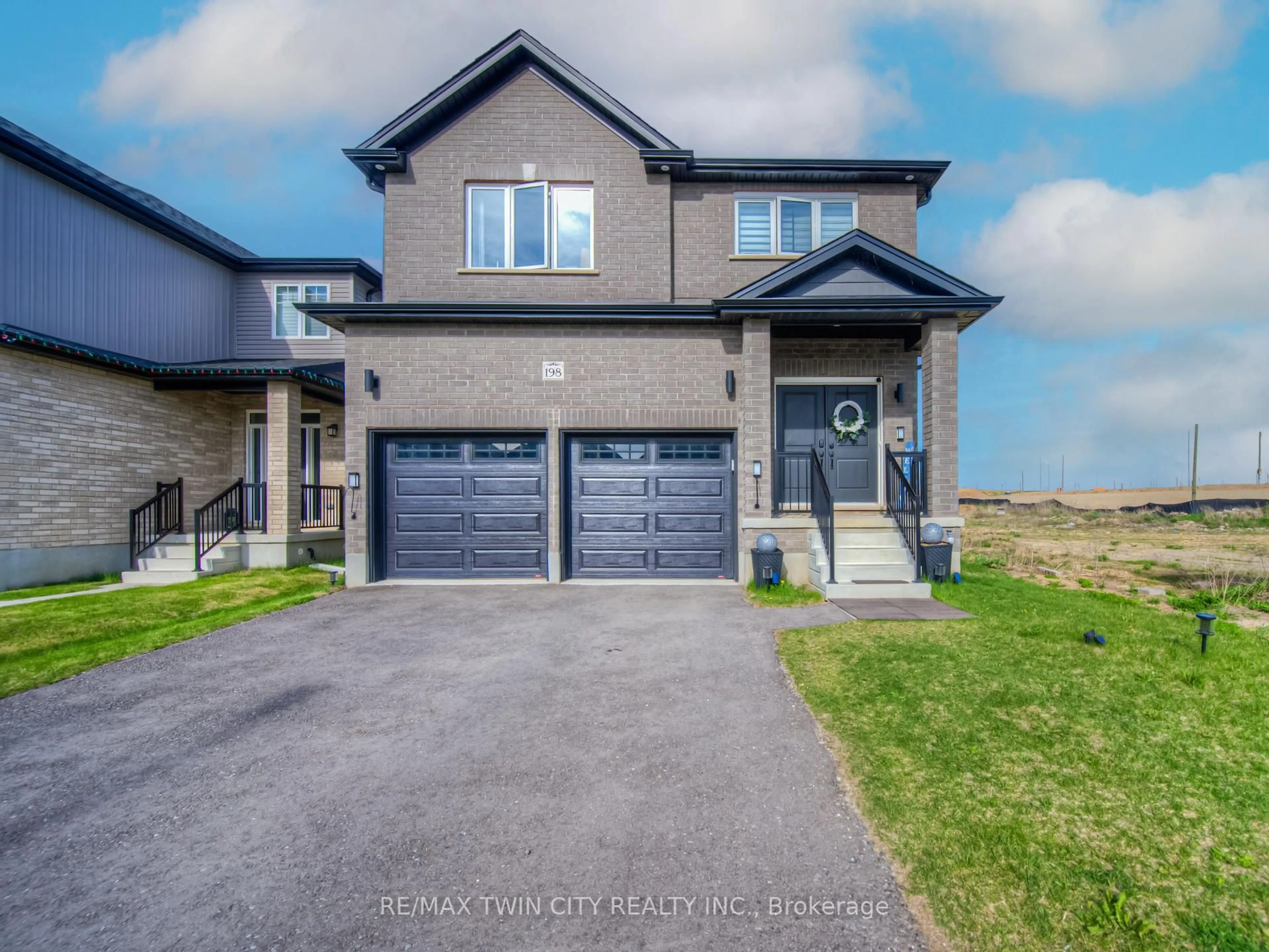 Home with brick exterior material, street for 198 Savannah Ridge Dr, Brant Ontario N3L 0L5