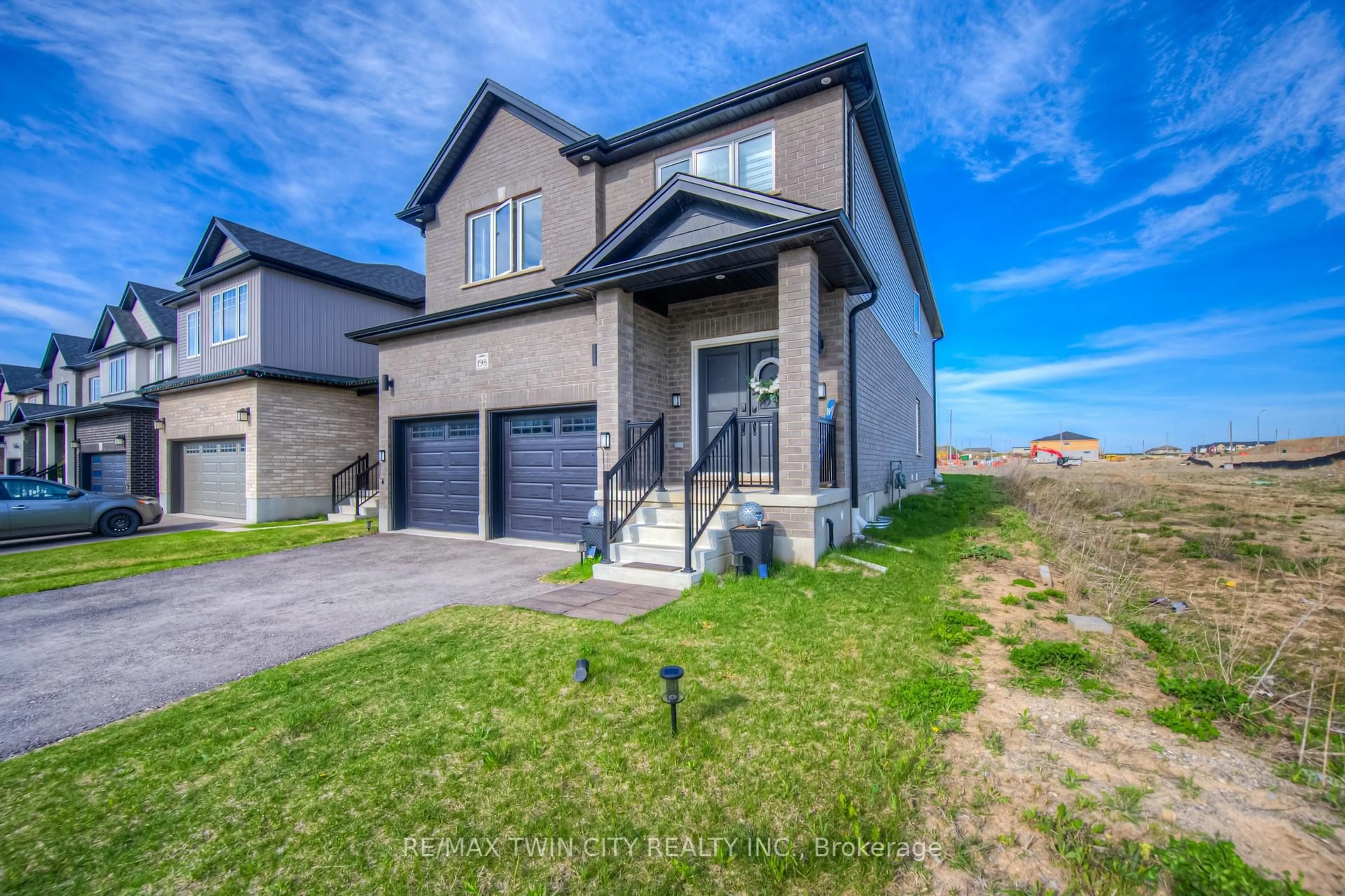Home with brick exterior material, street for 198 Savannah Ridge Dr, Brant Ontario N3L 0L5