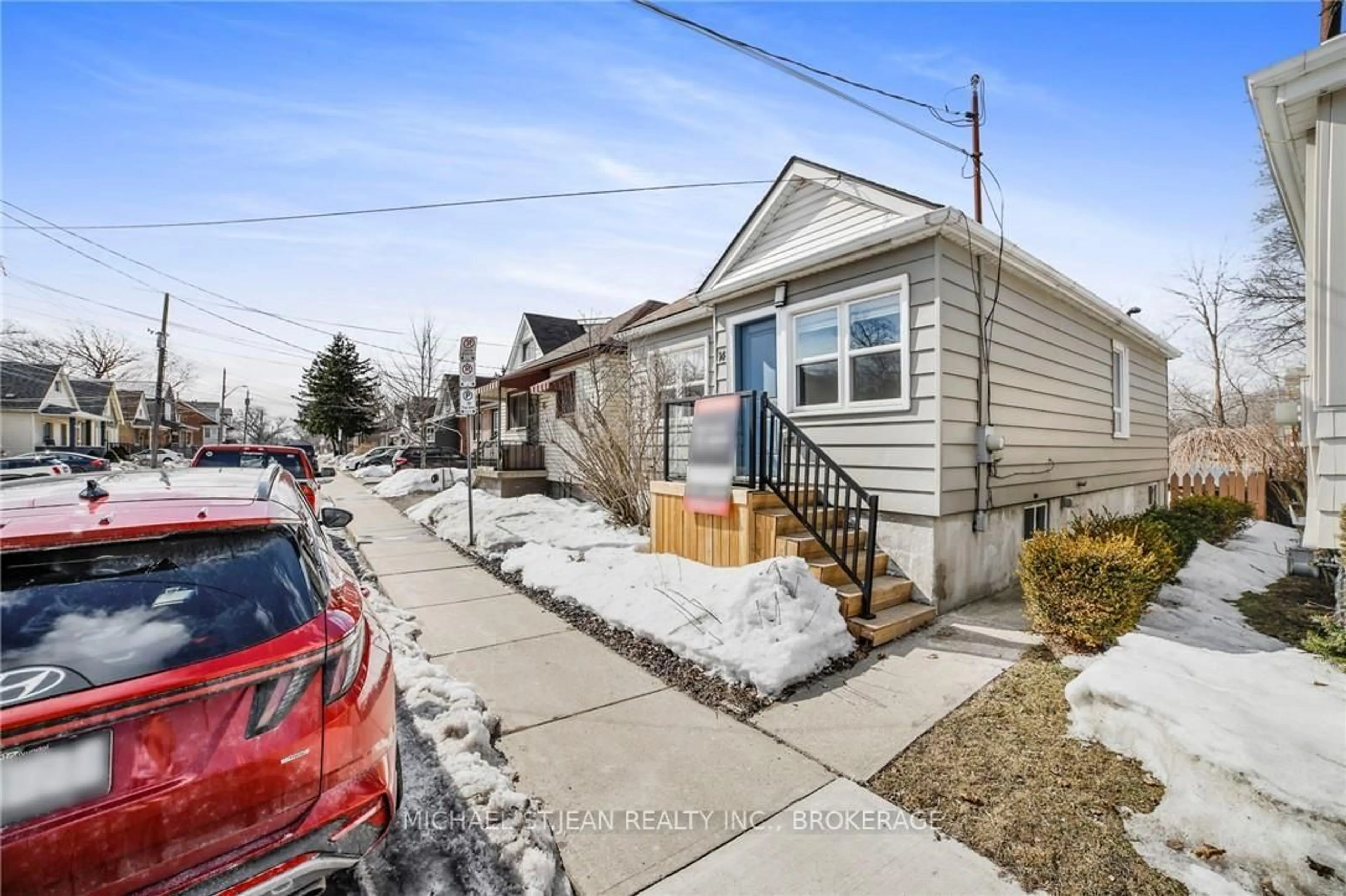 Unknown for 14 East 31st St, Hamilton Ontario L8V 3N7