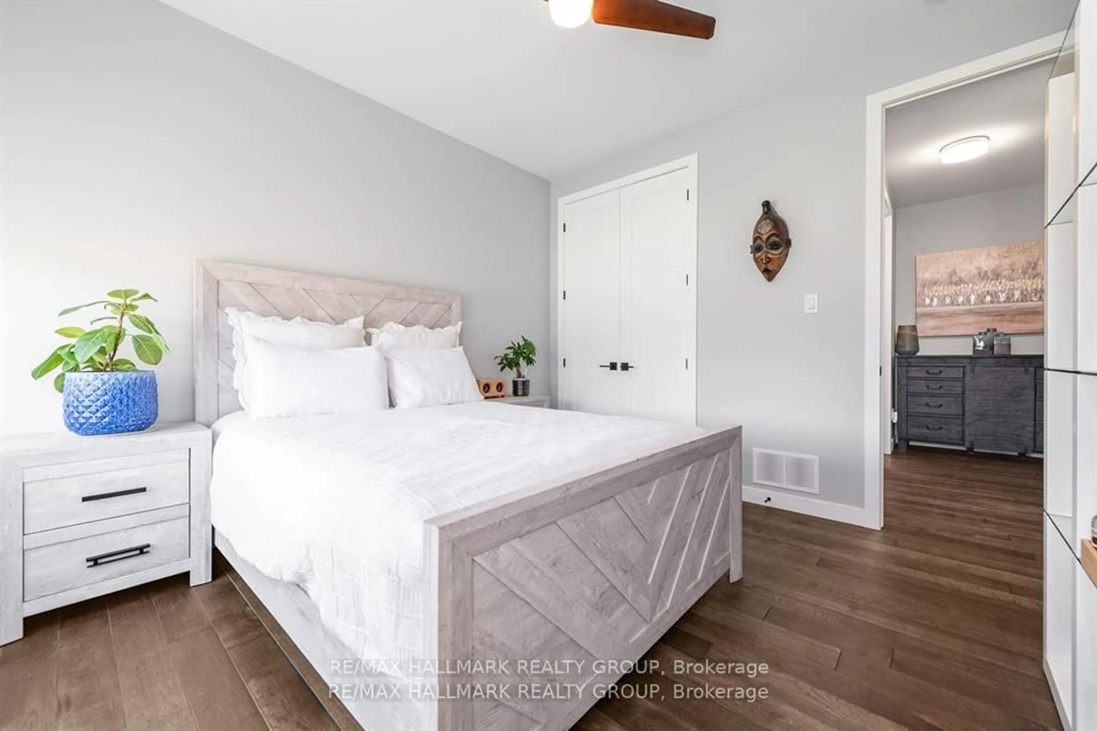 Bedroom with bed, wood/laminate floor for 45 Richer St, North Stormont Ontario K0A 1R0