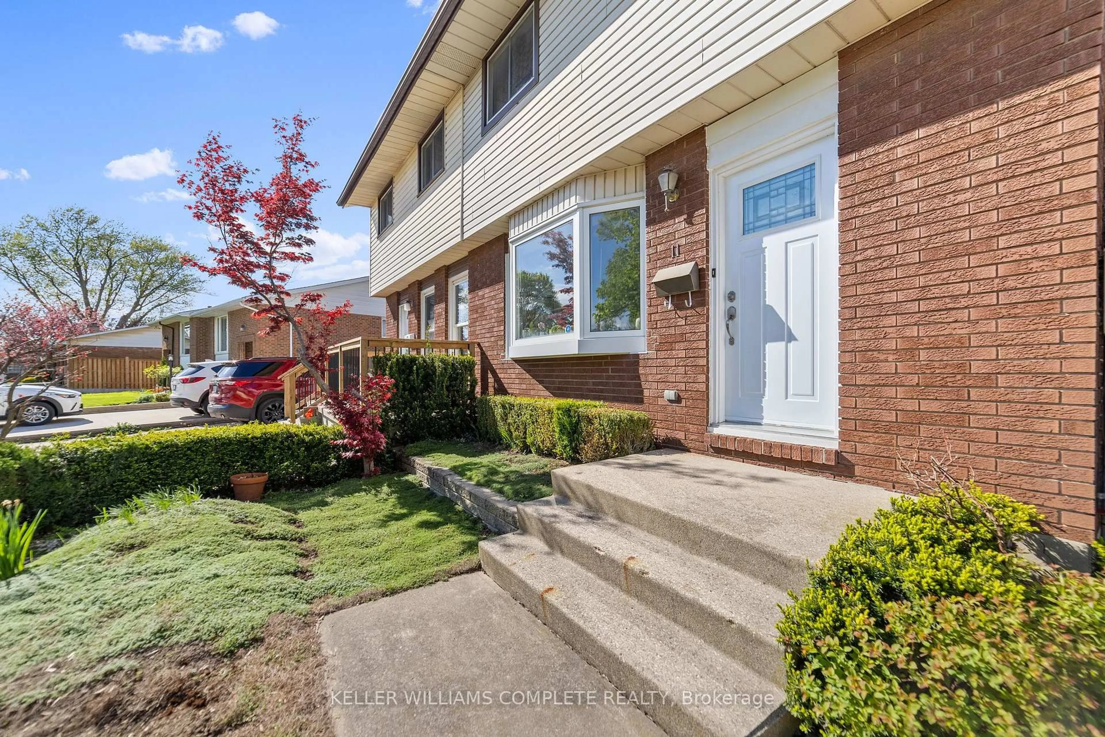 Home with brick exterior material, street for 11 Alden Crt, St. Catharines Ontario L2T 3X2