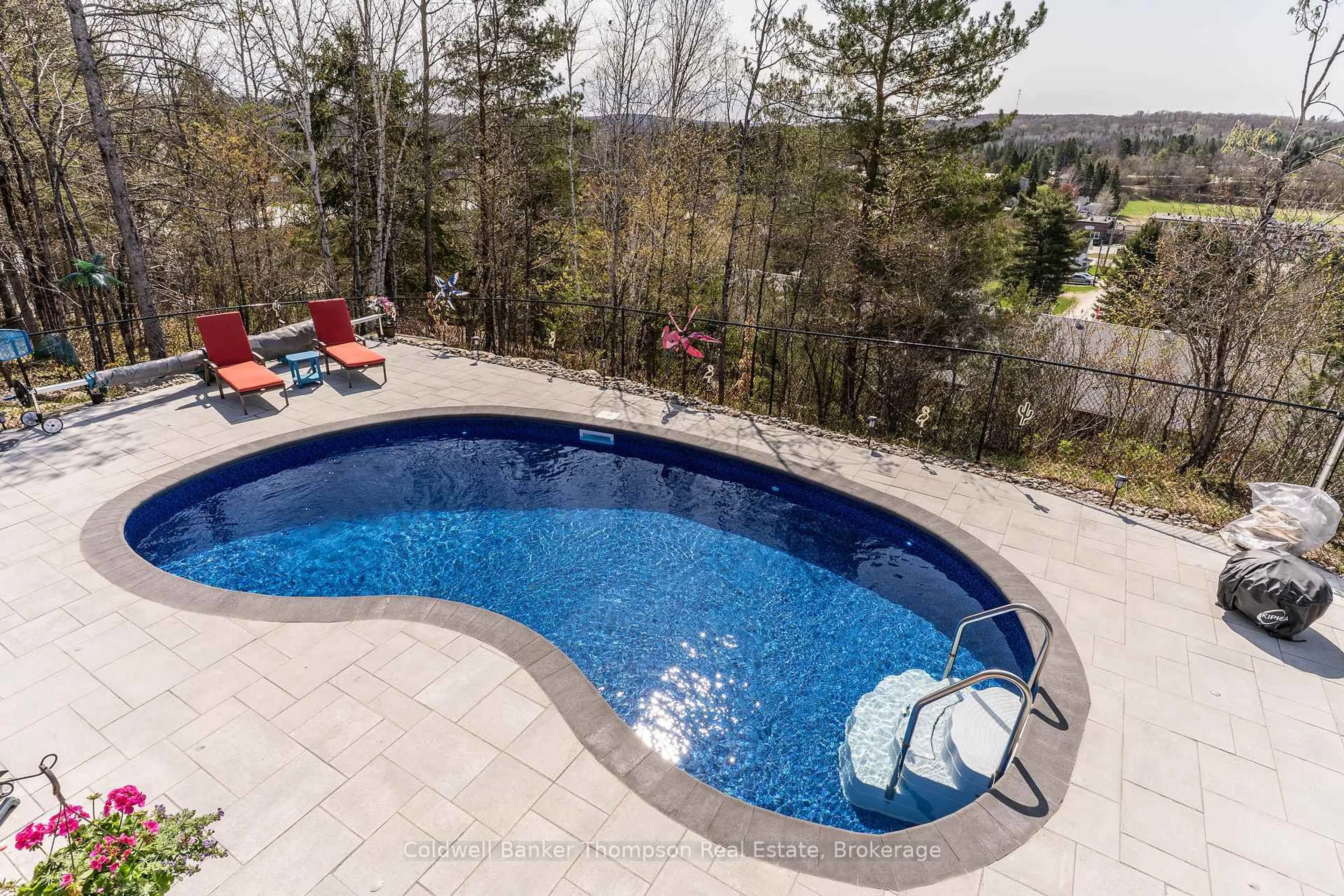 Pool for 250 Main Street St, Burk's Falls Ontario P0A 1C0