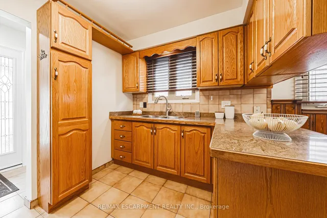 Additional property image - 98 Deerhurst Rd