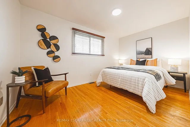Additional property image - 98 Deerhurst Rd