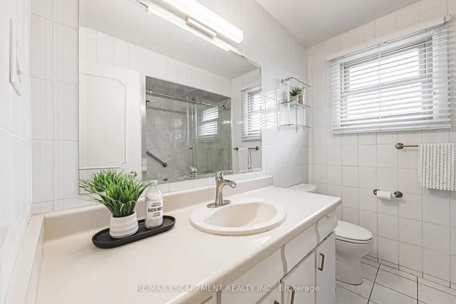 Additional property image - 98 Deerhurst Rd