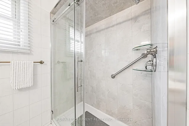 Additional property image - 98 Deerhurst Rd