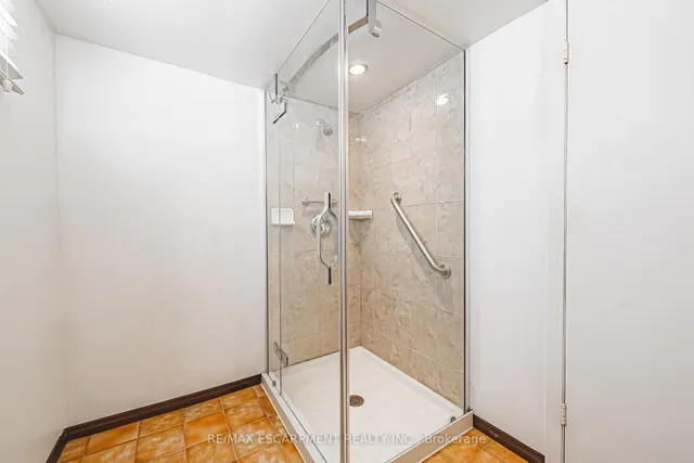 Additional property image - 98 Deerhurst Rd