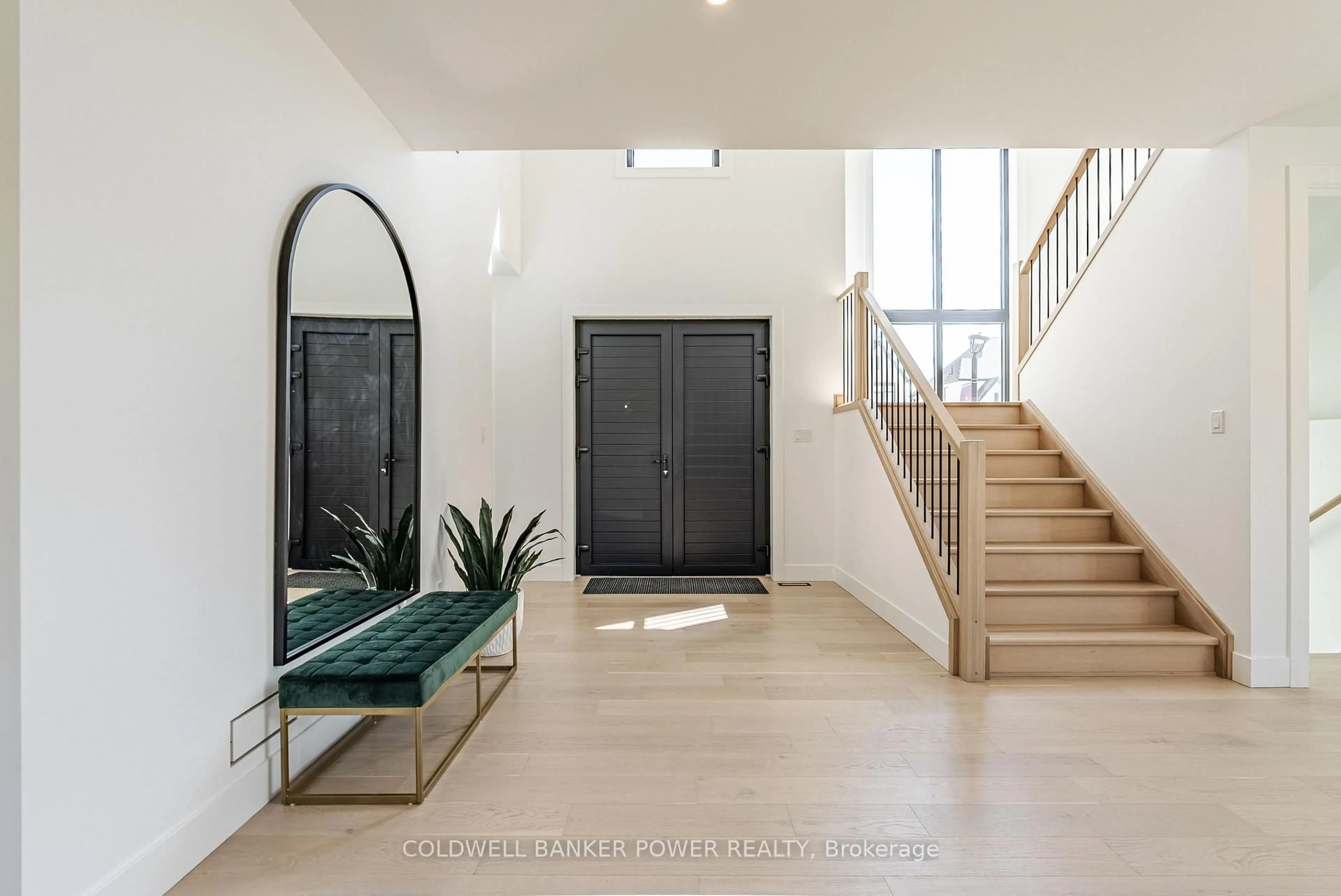 Indoor entryway for 3513 Grand Oak Crossing, London South Ontario N6P 0G7