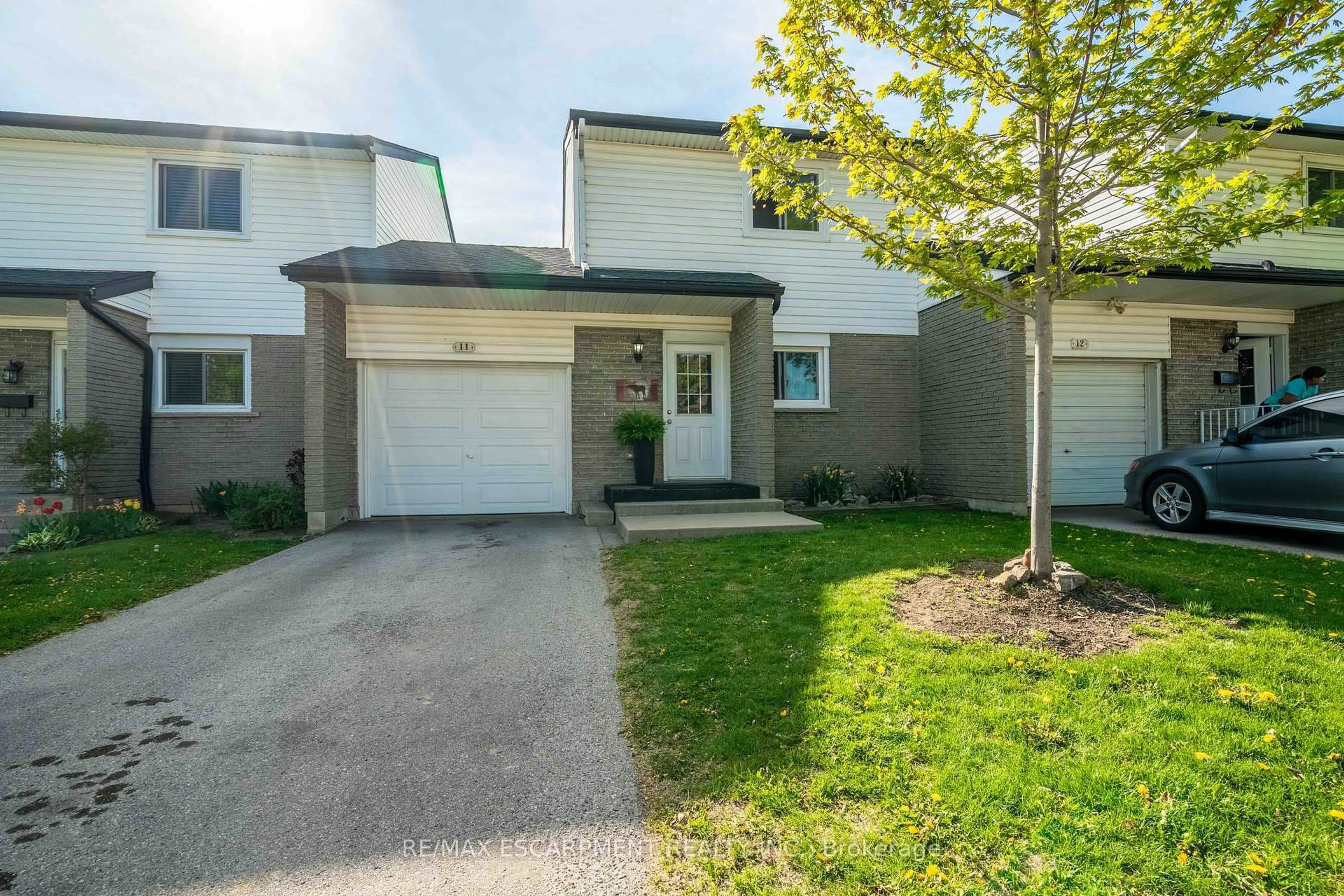 Unknown for 1190 Upper Ottawa St #11, Hamilton Ontario L8W 1T8