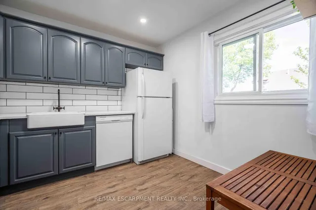 Additional property image - 1190 Upper Ottawa St Unit 11