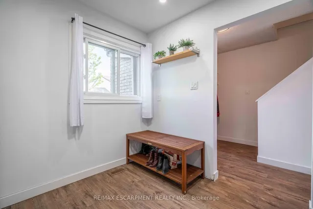 Additional property image - 1190 Upper Ottawa St Unit 11
