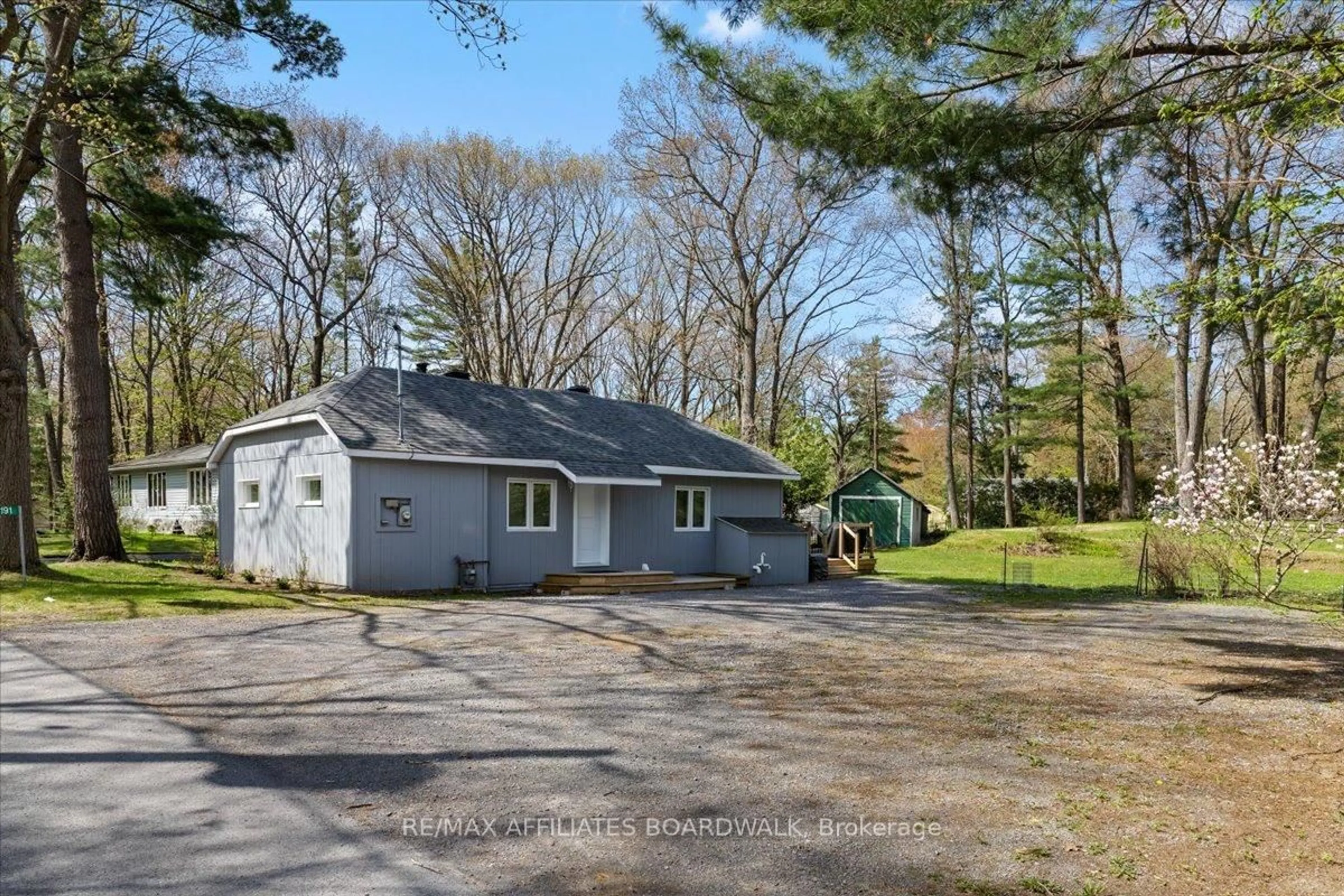 A pic from outside/outdoor area/front of a property/back of a property/a pic from drone, street for 191 Macmillan Lane, Ottawa Ontario K0A 3M0