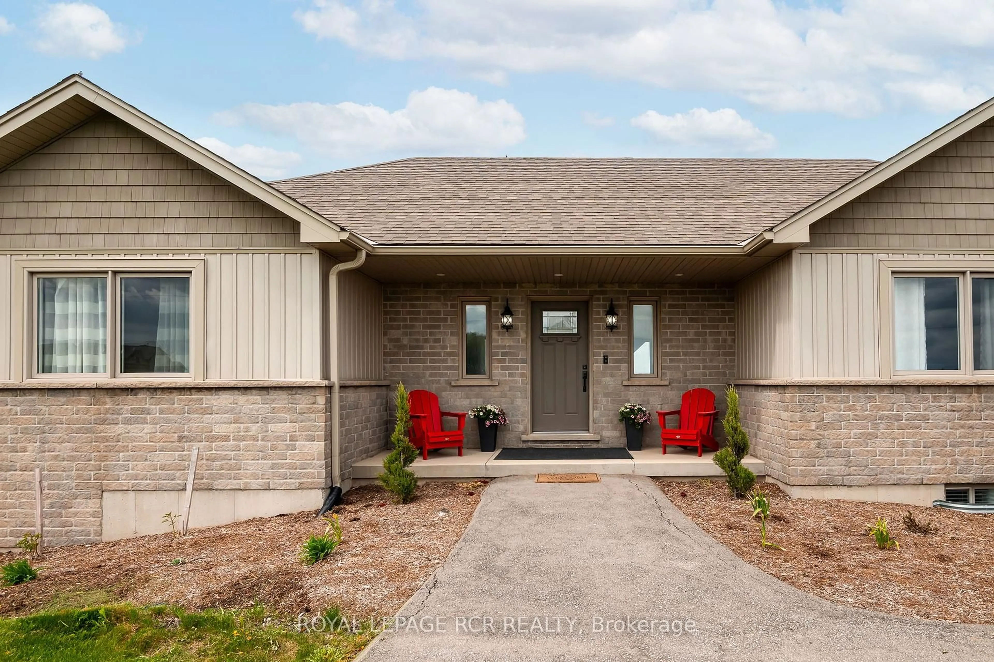 Home with brick exterior material, unknown for 485201 30th Sdrd, Amaranth Ontario L9V 1N7
