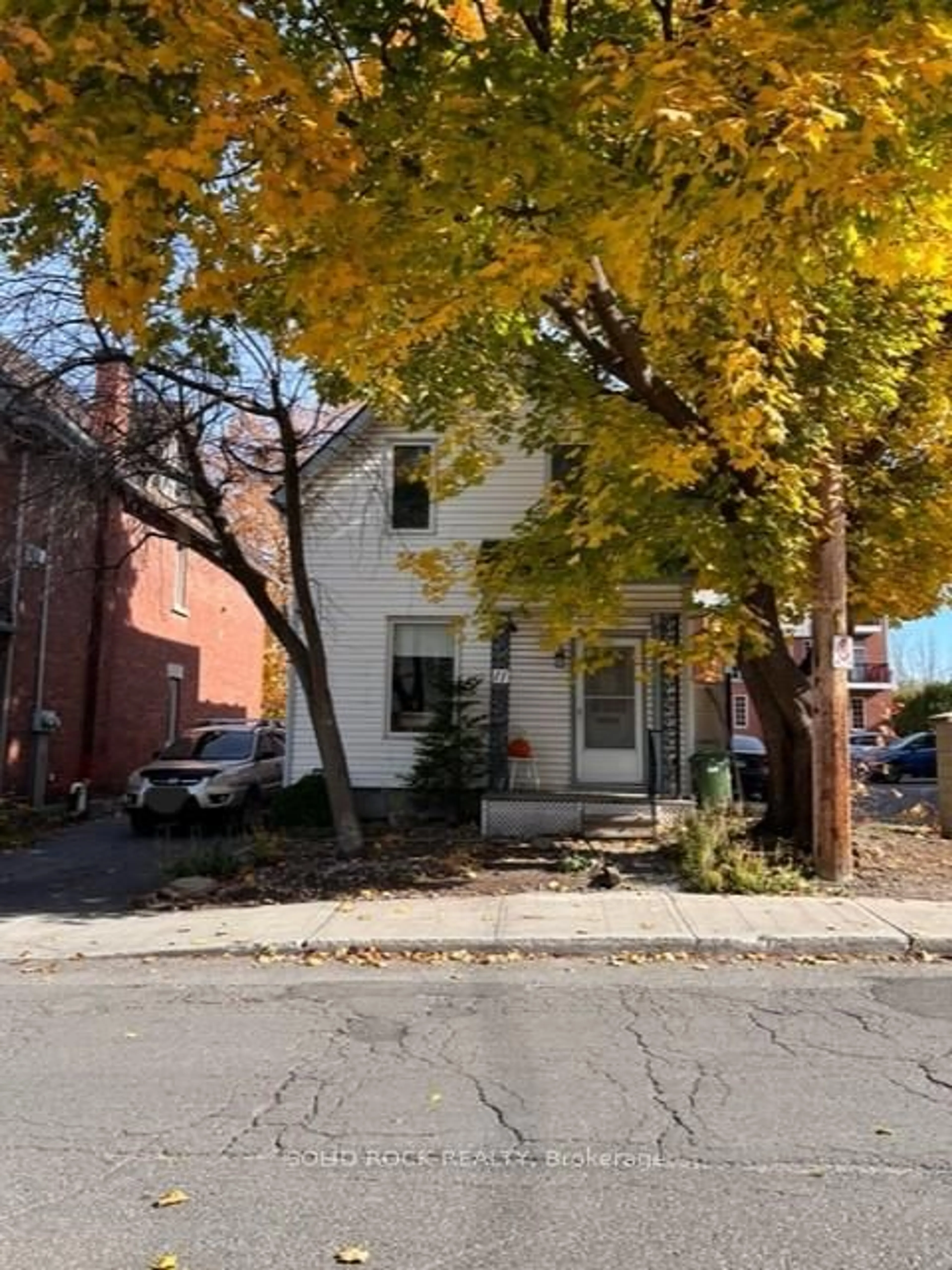 Home with brick exterior material, street for 11 Melrose Ave, Ottawa Ontario K1Y 1T8