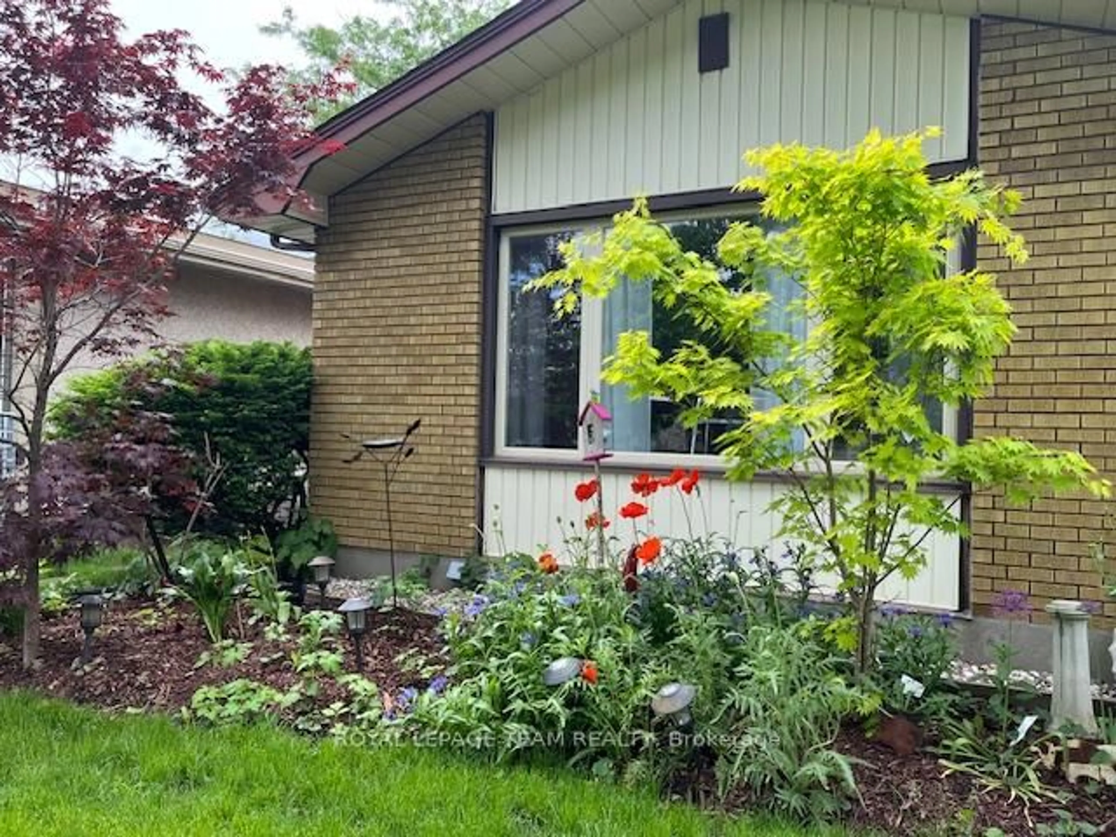 Unknown for 970 Parkhurst Blvd, Ottawa Ontario K2A 3M9