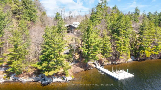 84 BIGWIN ISLAND, Lake of Bays 3