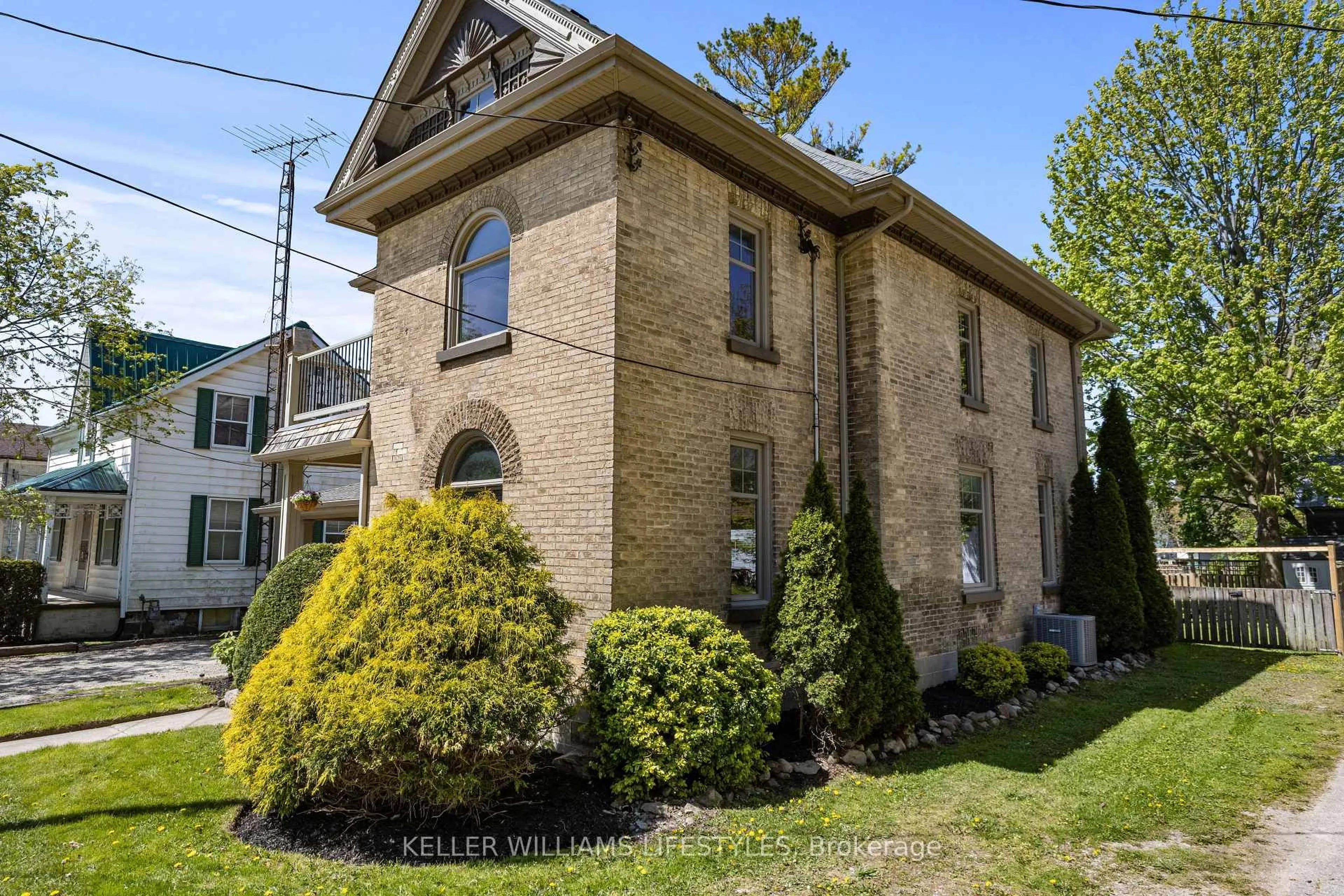 Home with brick exterior material, building for 181 Parkhill Main St, North Middlesex Ontario N0M 2K0