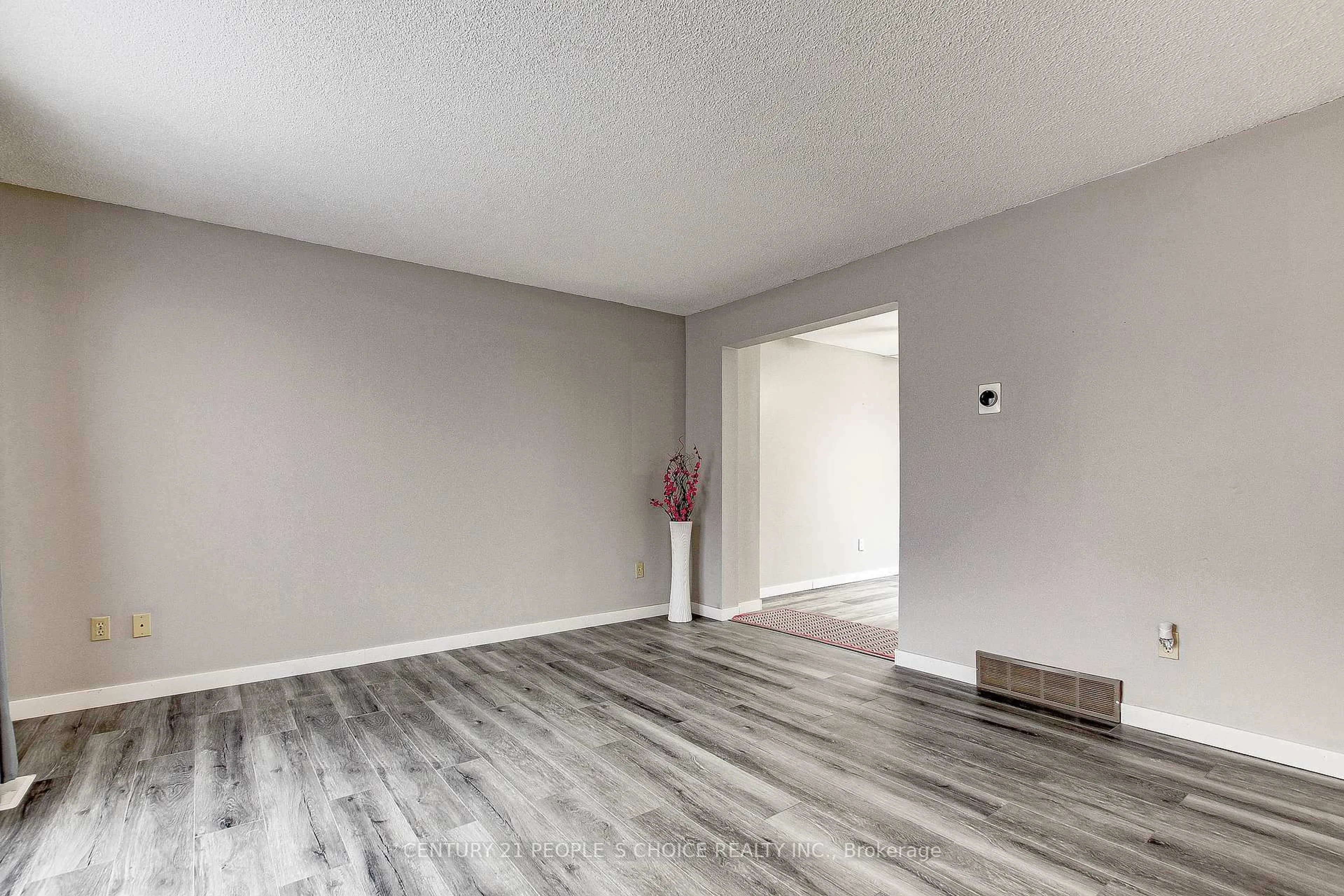 A pic of a room for 1526 JALNA Blvd, London South Ontario N6E 3C6
