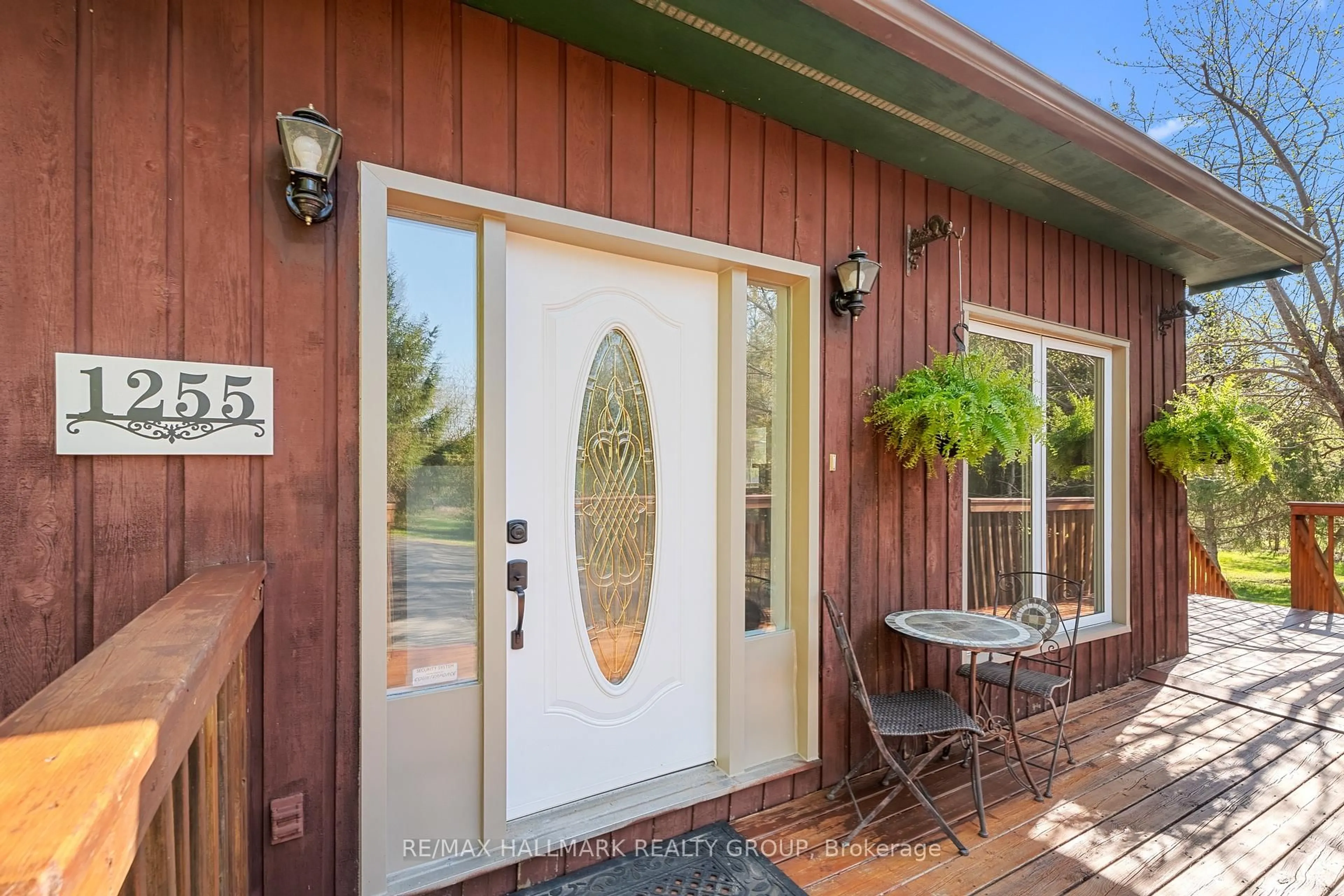 Indoor entryway for 1255 8th Line Rd, Ottawa Ontario K0A 1V0
