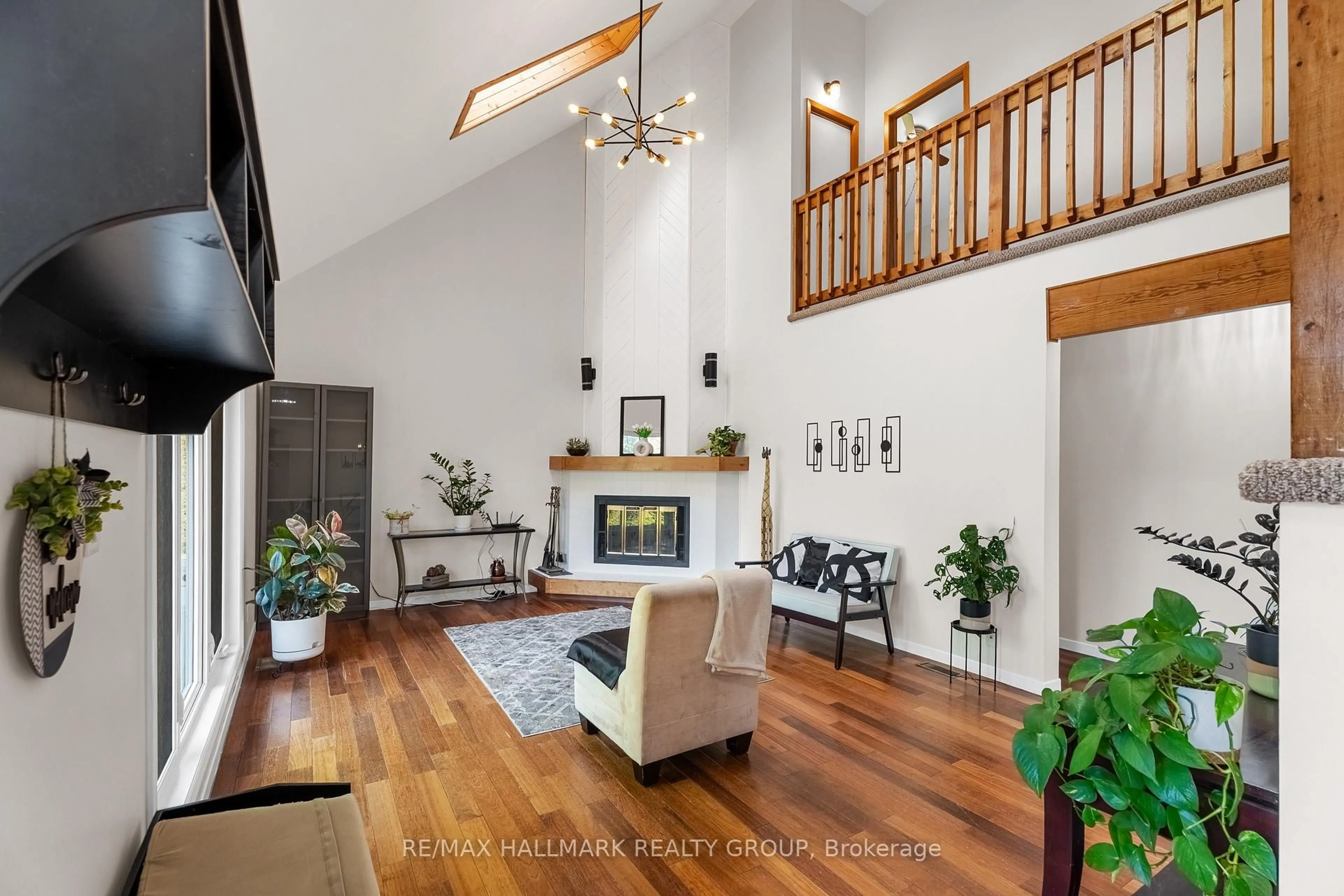 Indoor entryway for 1255 8th Line Rd, Ottawa Ontario K0A 1V0
