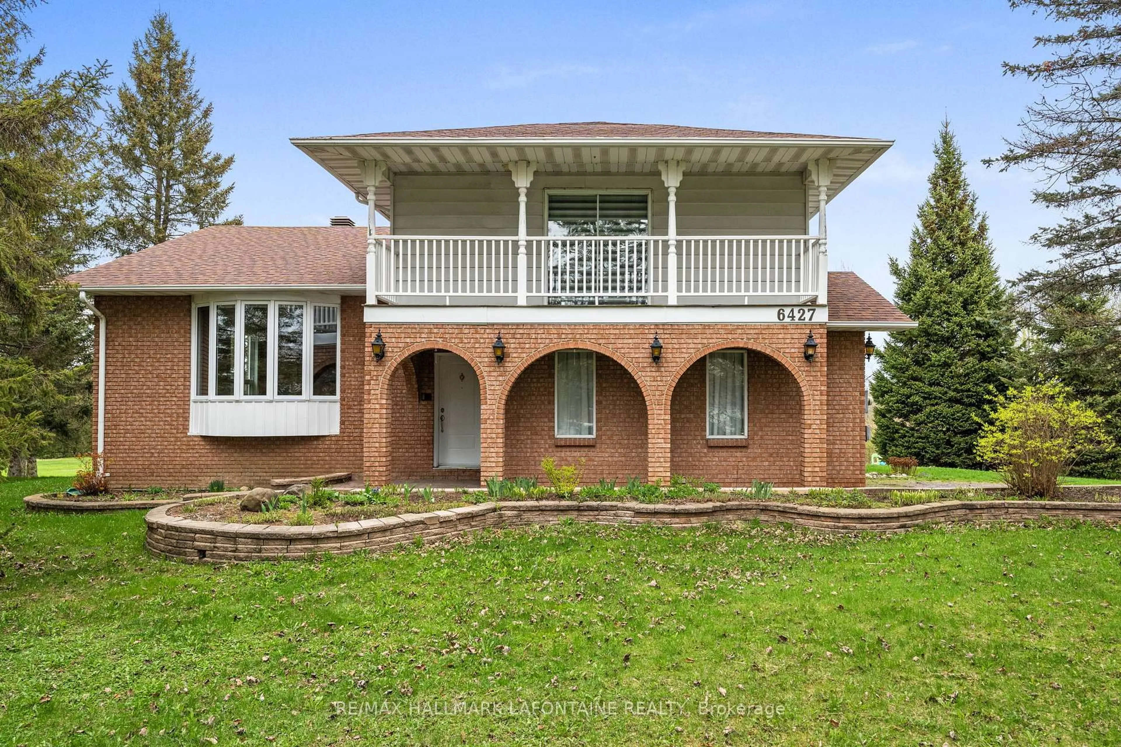 Home with brick exterior material, building for 6427 Russell Rd, Carlsbad Springs Ontario K4B 1P4