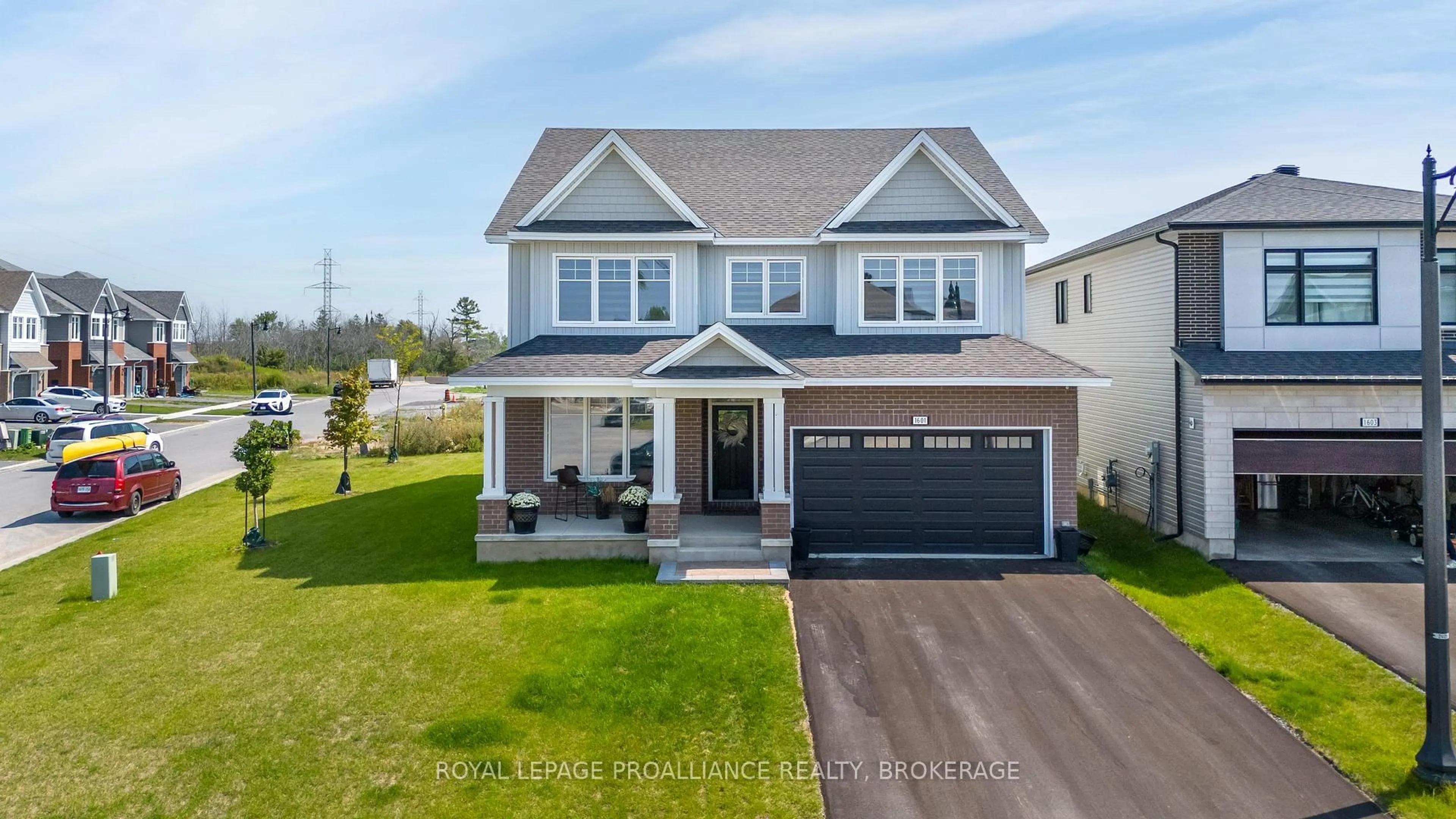 Home with vinyl exterior material, street for 1601 Willow Crt, Kingston Ontario K7P 0S6
