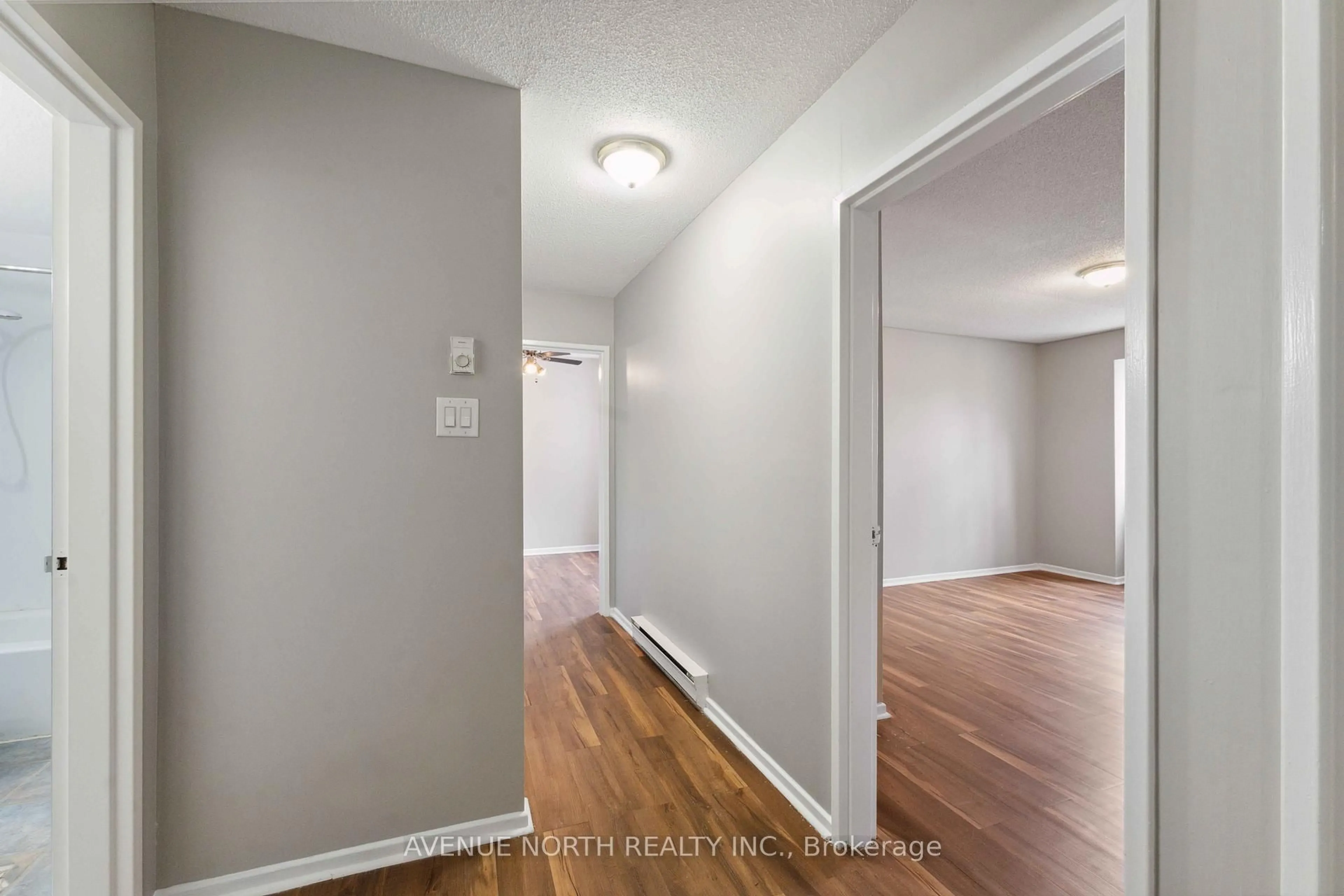 A pic of a room for 1958 Jasmine Cres #34J, Ottawa Ontario K1J 7W1