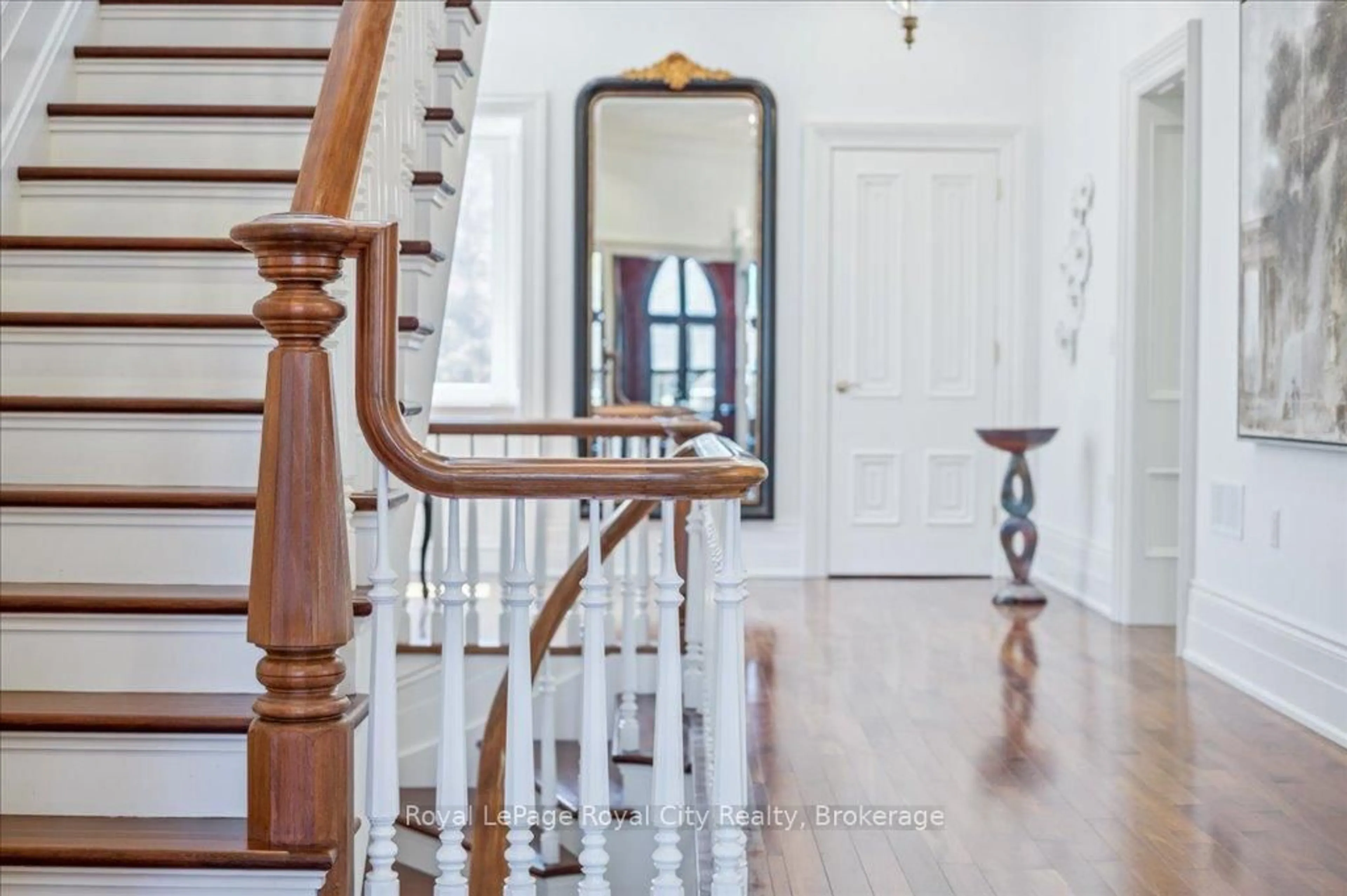 Unknown for 25 Manor Park Cres #15, Guelph Ontario N1G 1A2