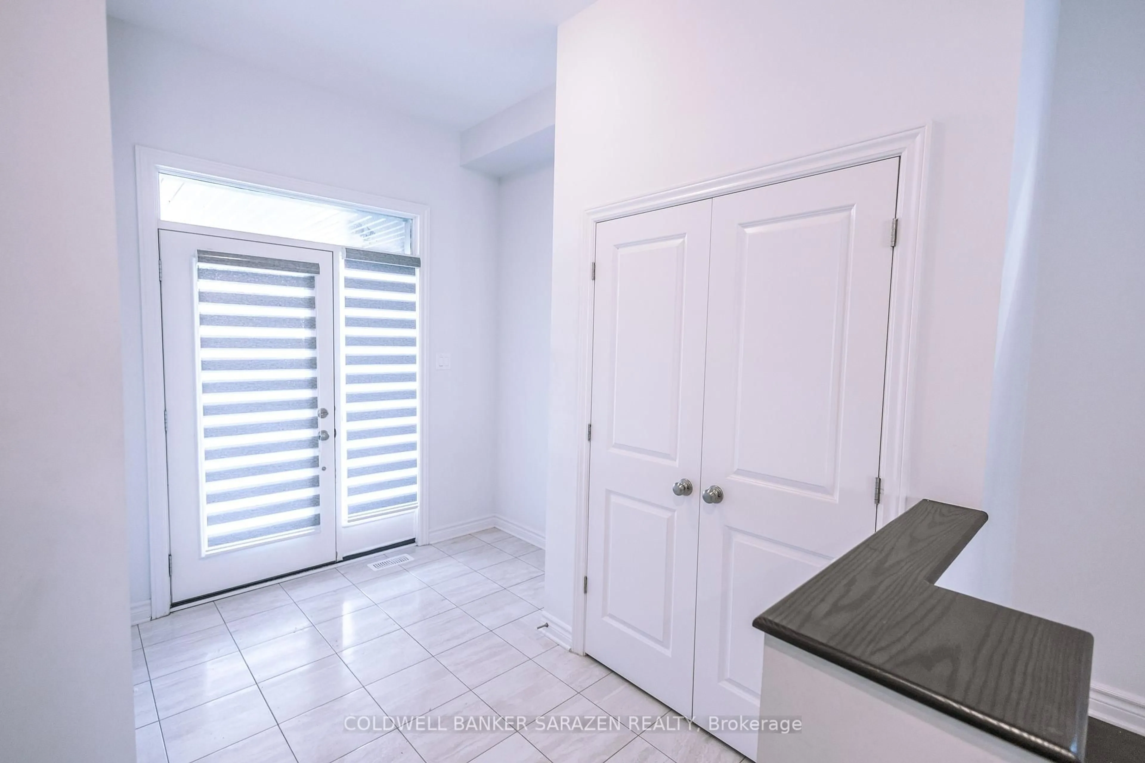Indoor entryway for 240 Dagenham St, Ottawa Ontario K2S 2X8
