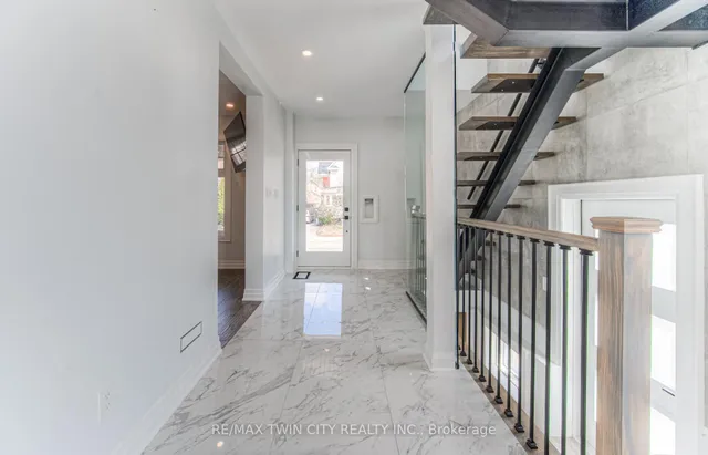 Additional property image - 31 Dekay St