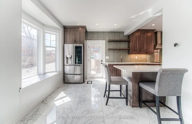 Additional property image - 31 Dekay St