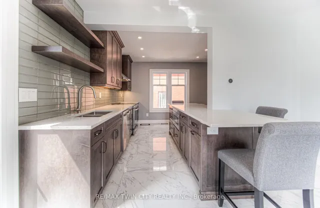 Additional property image - 31 Dekay St
