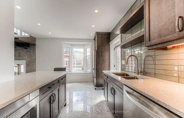 Additional property image - 31 Dekay St