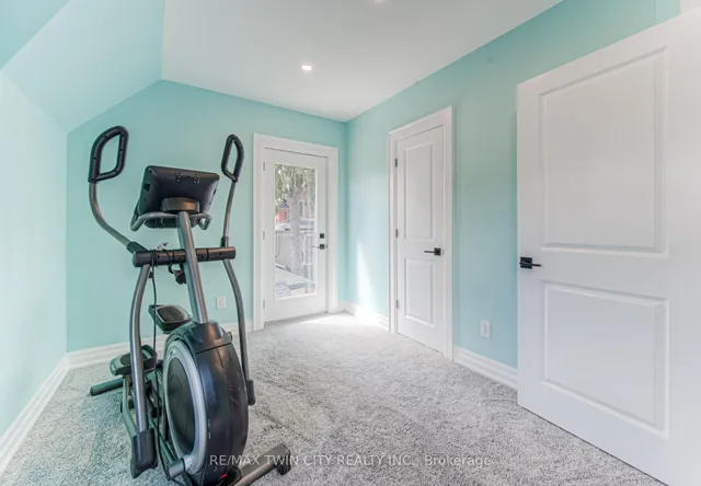 Additional property image - 31 Dekay St