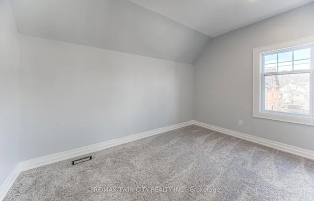 Additional property image - 31 Dekay St