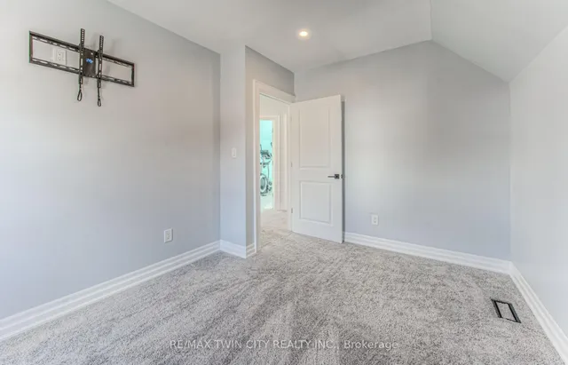 Additional property image - 31 Dekay St