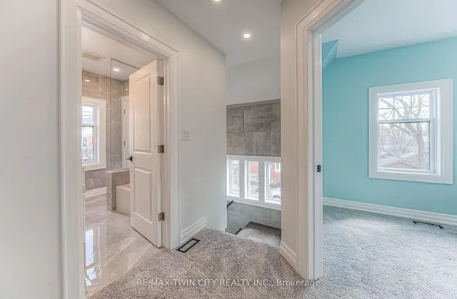 Additional property image - 31 Dekay St