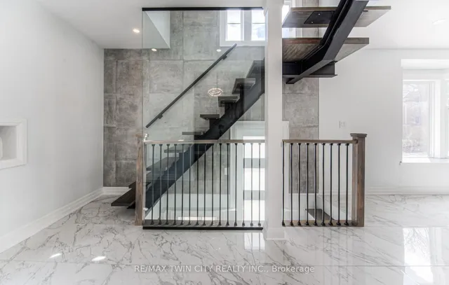 Additional property image - 31 Dekay St