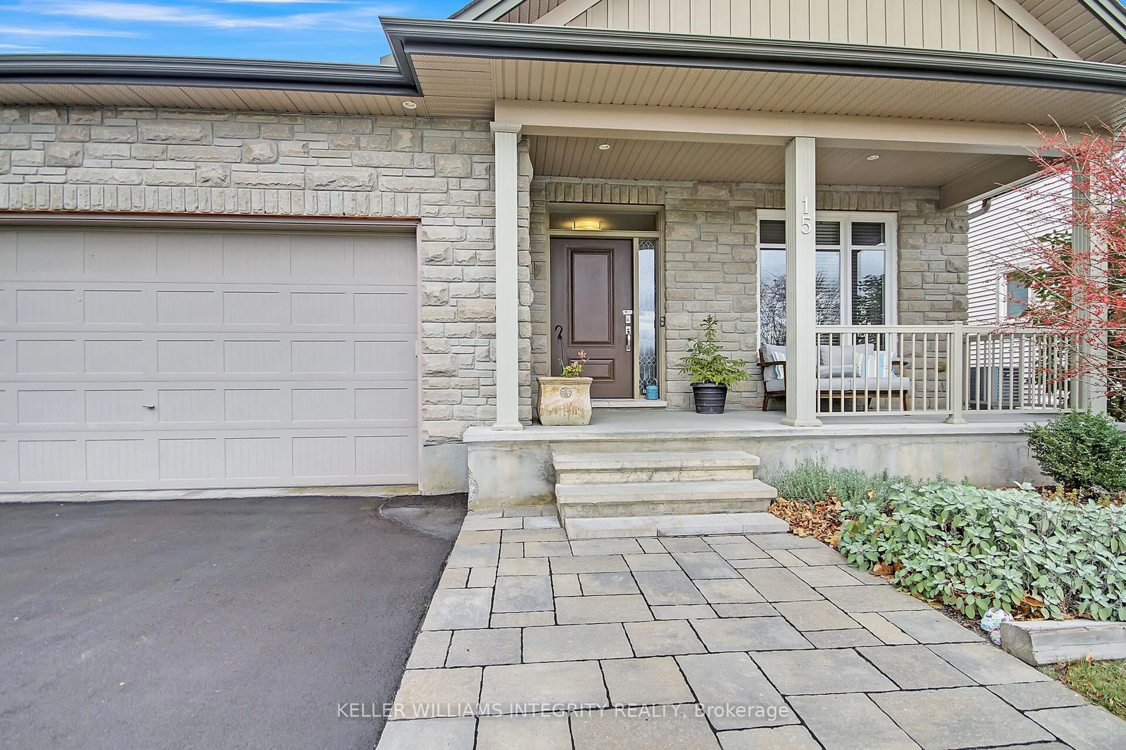 Home with brick exterior material, street for 15 York Crossing N/A, Russell Ontario K4R 0C4