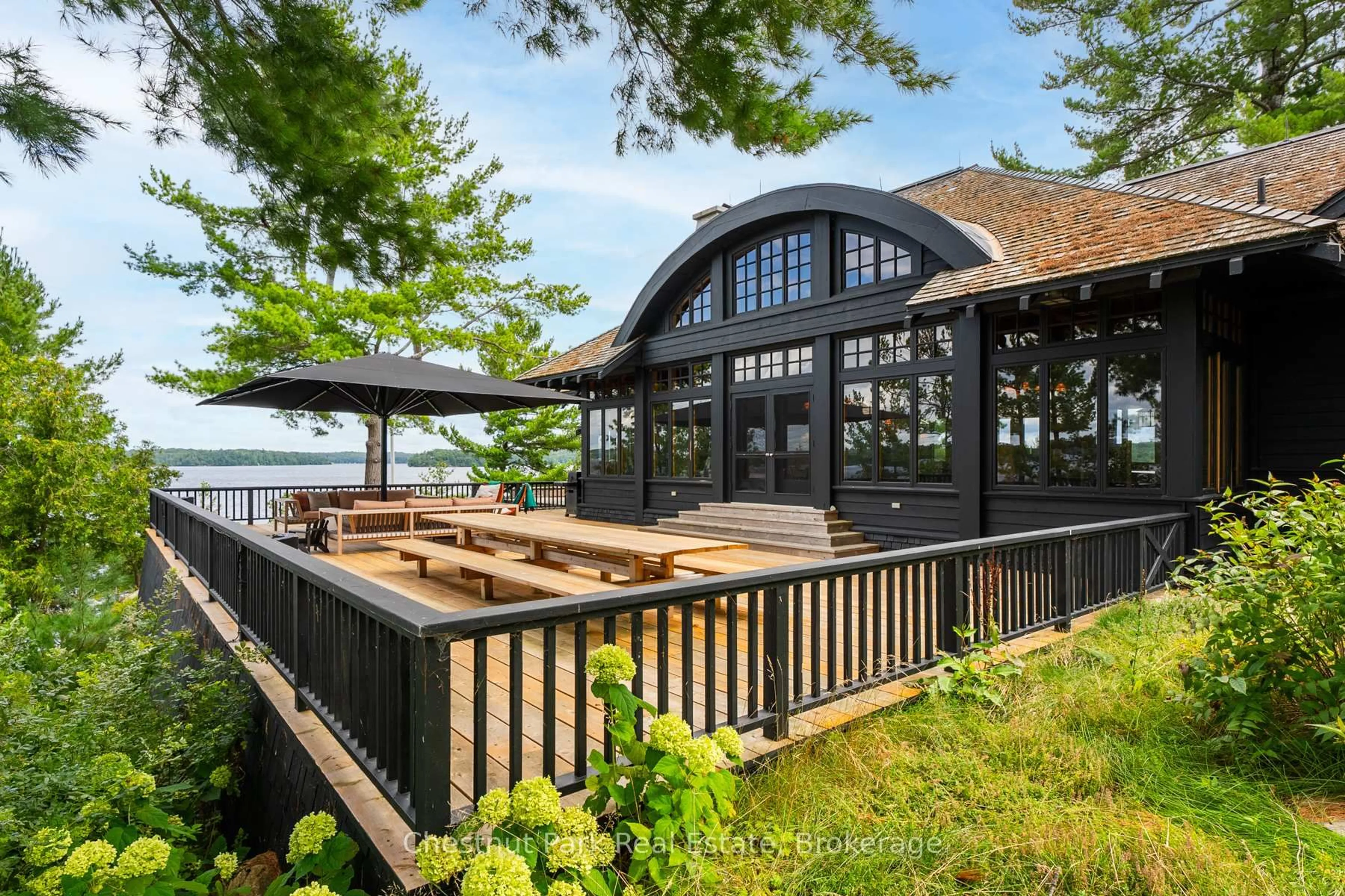 Patio, water/lake/river/ocean view for 1 Island R21 Island, Muskoka Lakes Ontario P0B 1J0