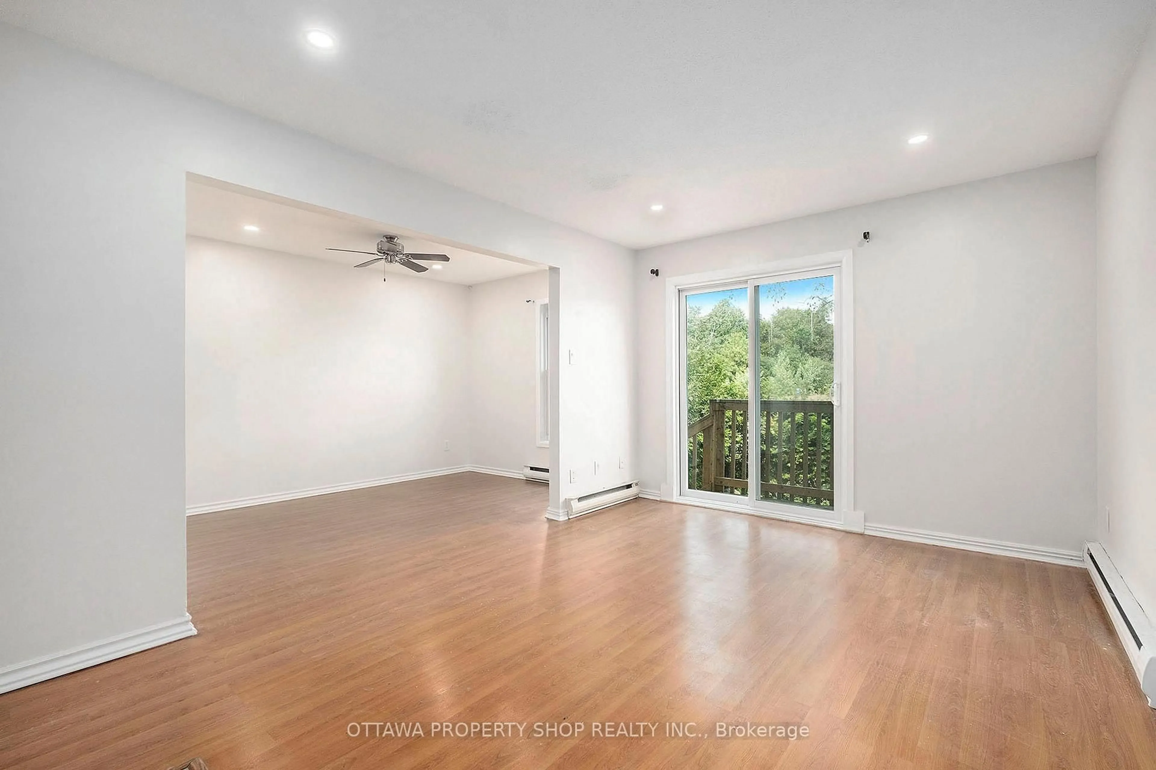 A pic of a room for 825 Cahill Dr #185, Ottawa Ontario K1V 9N8