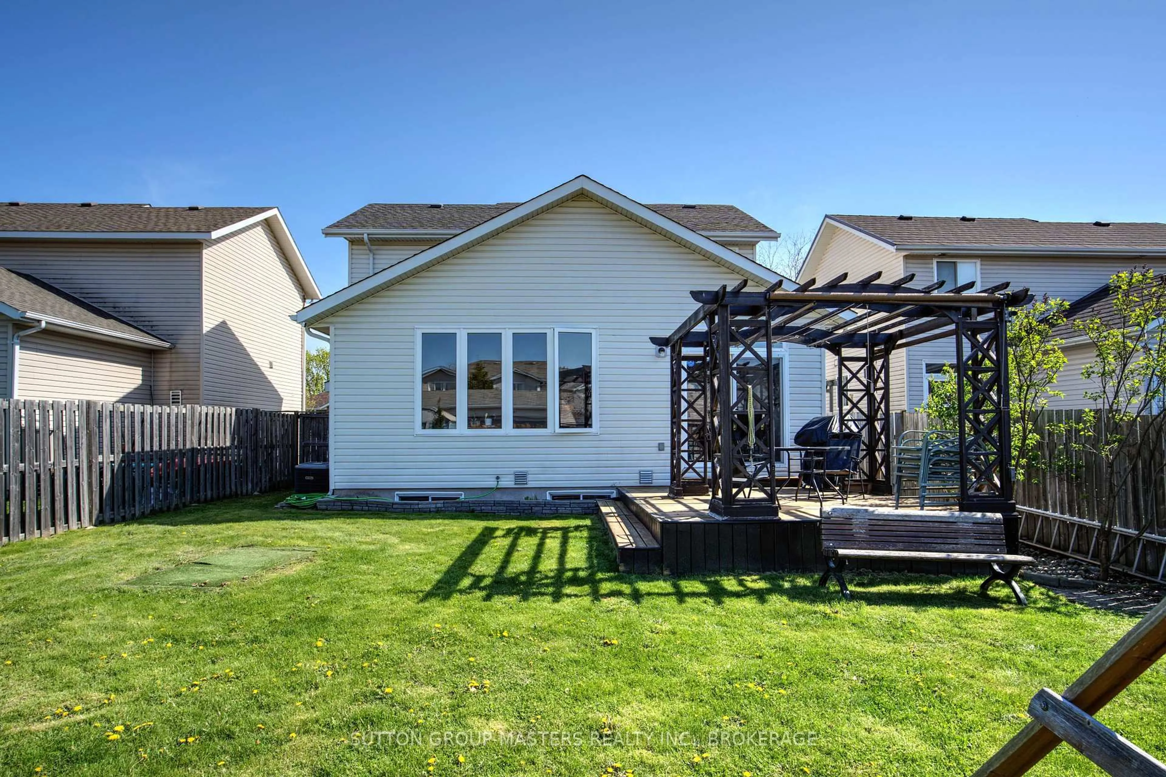 Patio, unknown for 422 Cooke Cres, Kingston Ontario K7P 3J5