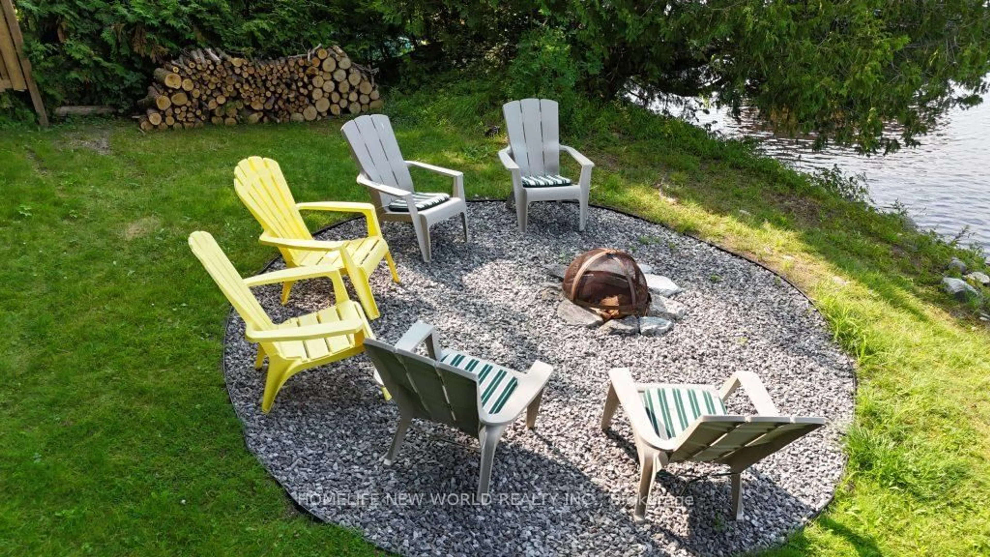 Patio, street for 21 Potts Shore Rd, Kawartha Lakes Ontario K0M 1N0