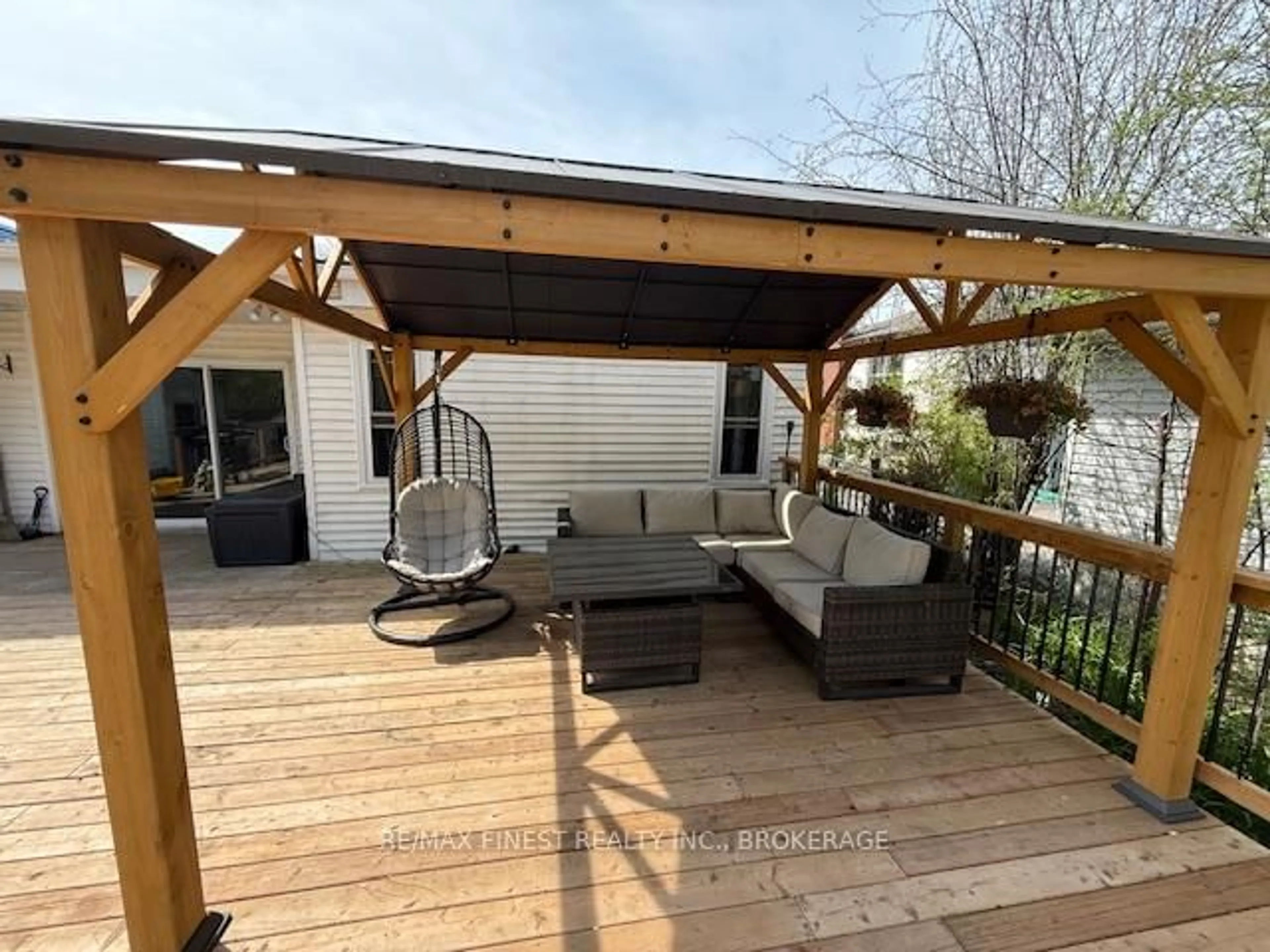 Patio, unknown for 165 Phillips St, Kingston Ontario K7M 2Z9