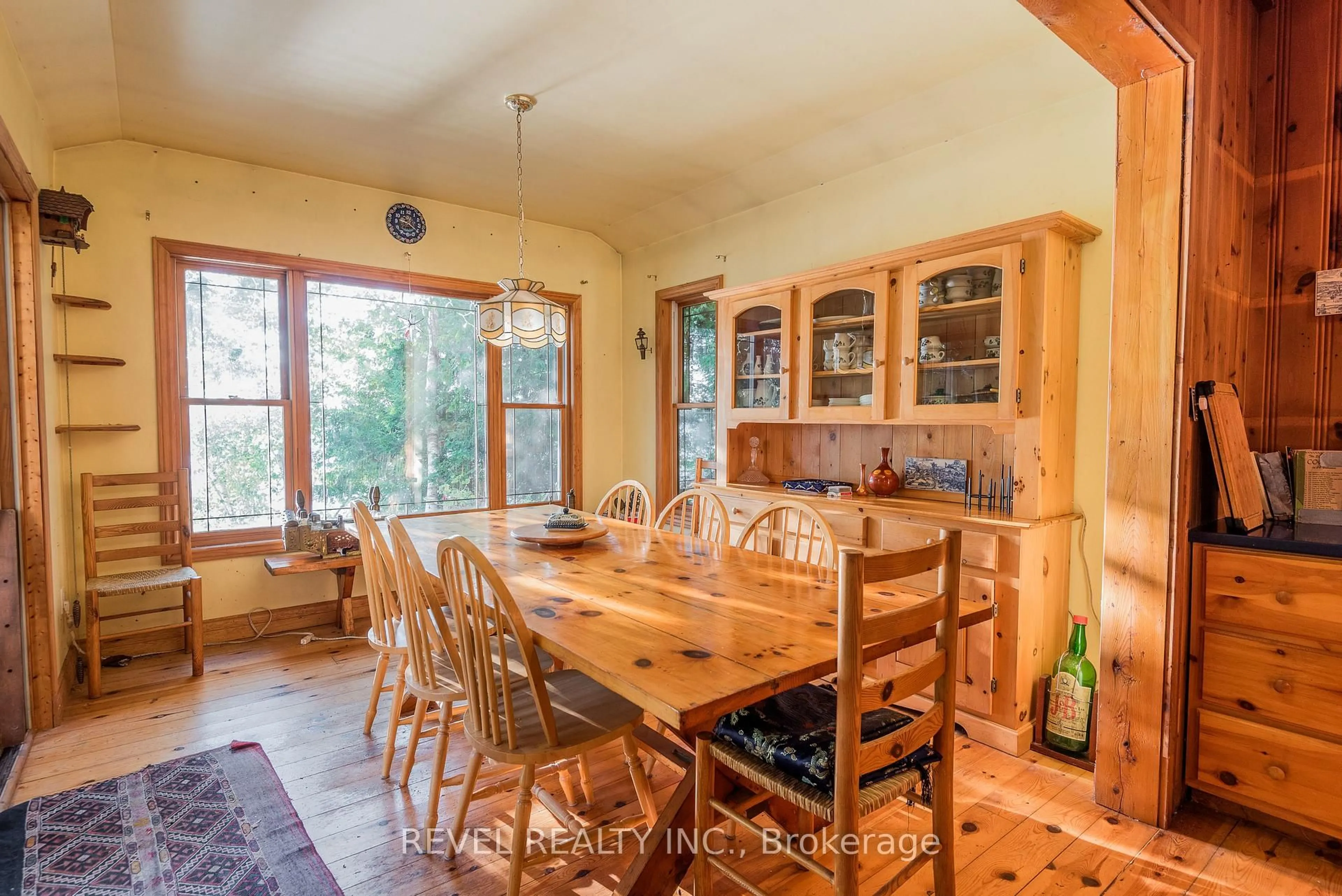 Dining room, wood/laminate floor for 852 Birchview Rd, Douro-Dummer Ontario K0L 2H0