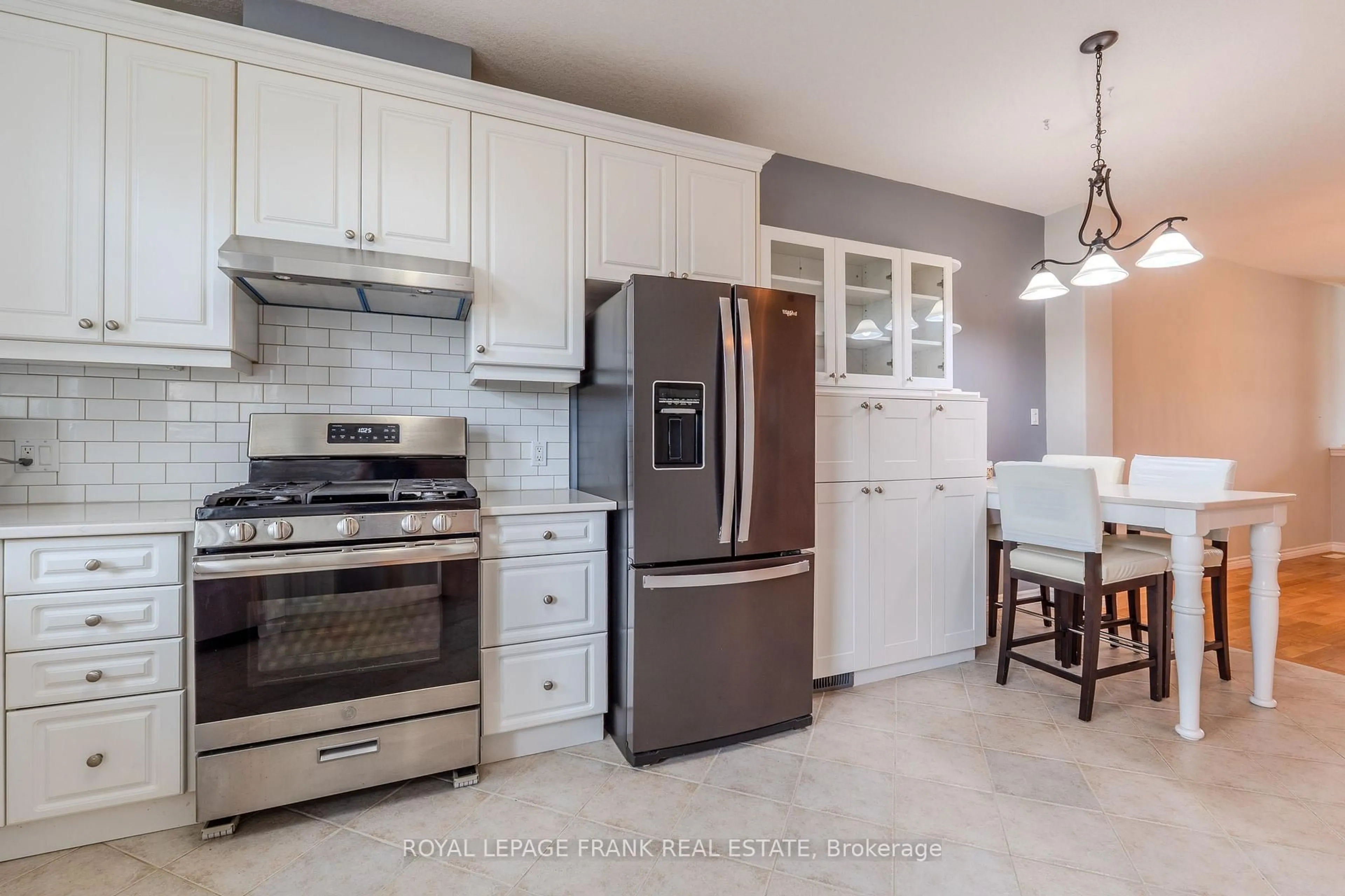 Open concept kitchen, ceramic/tile floor for 9 Eglington St, Kawartha Lakes Ontario K9V 6K6