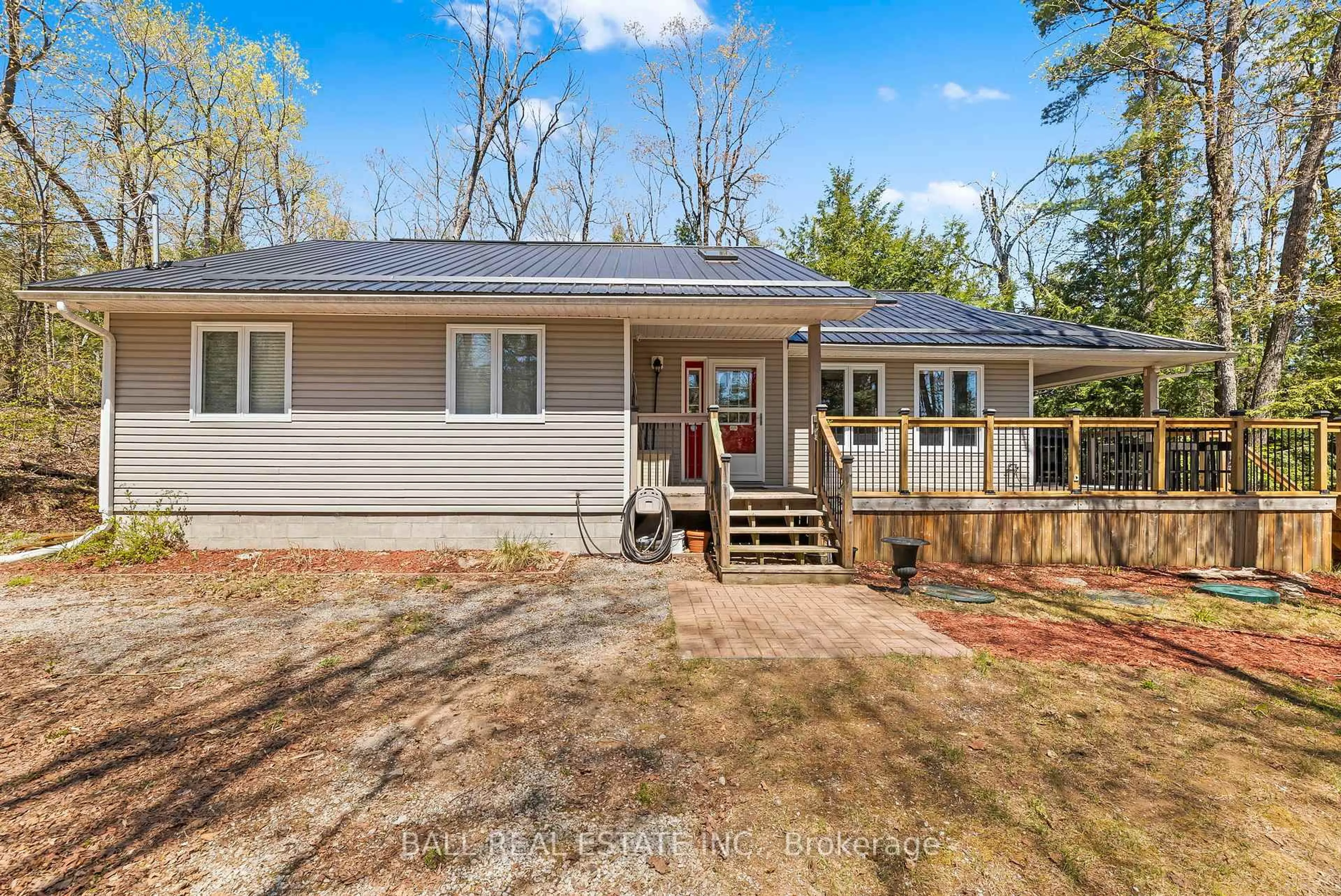 Home with vinyl exterior material, unknown for 479 East Clear Bay Rd, Trent Lakes Ontario K0M 2A0